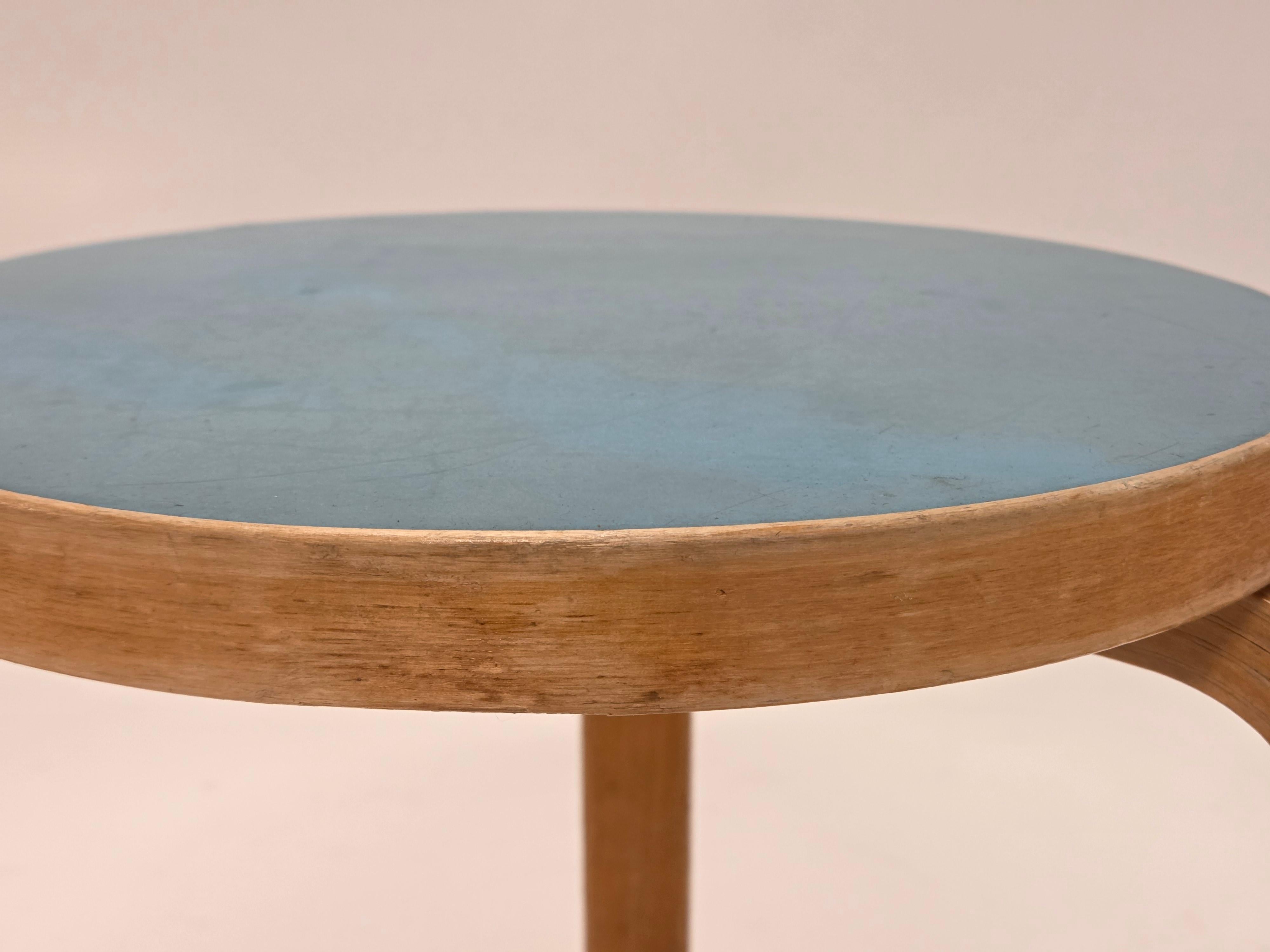 Alvar Aalto Stool 60 by Artek in Blue Linoleum In Good Condition For Sale In Espoo, FI