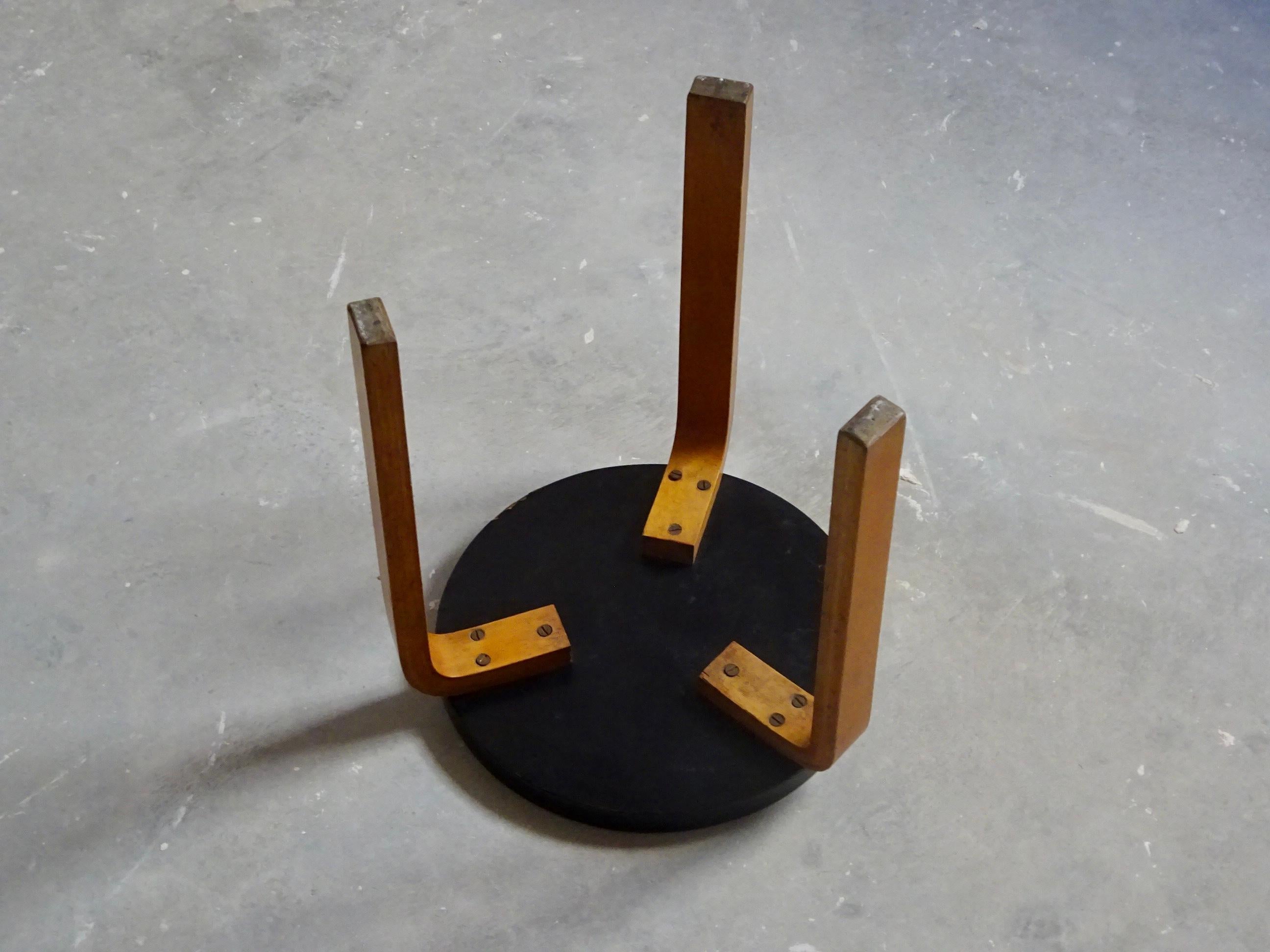 Alvar Aalto Taburete 60 Madera contrachapada en venta