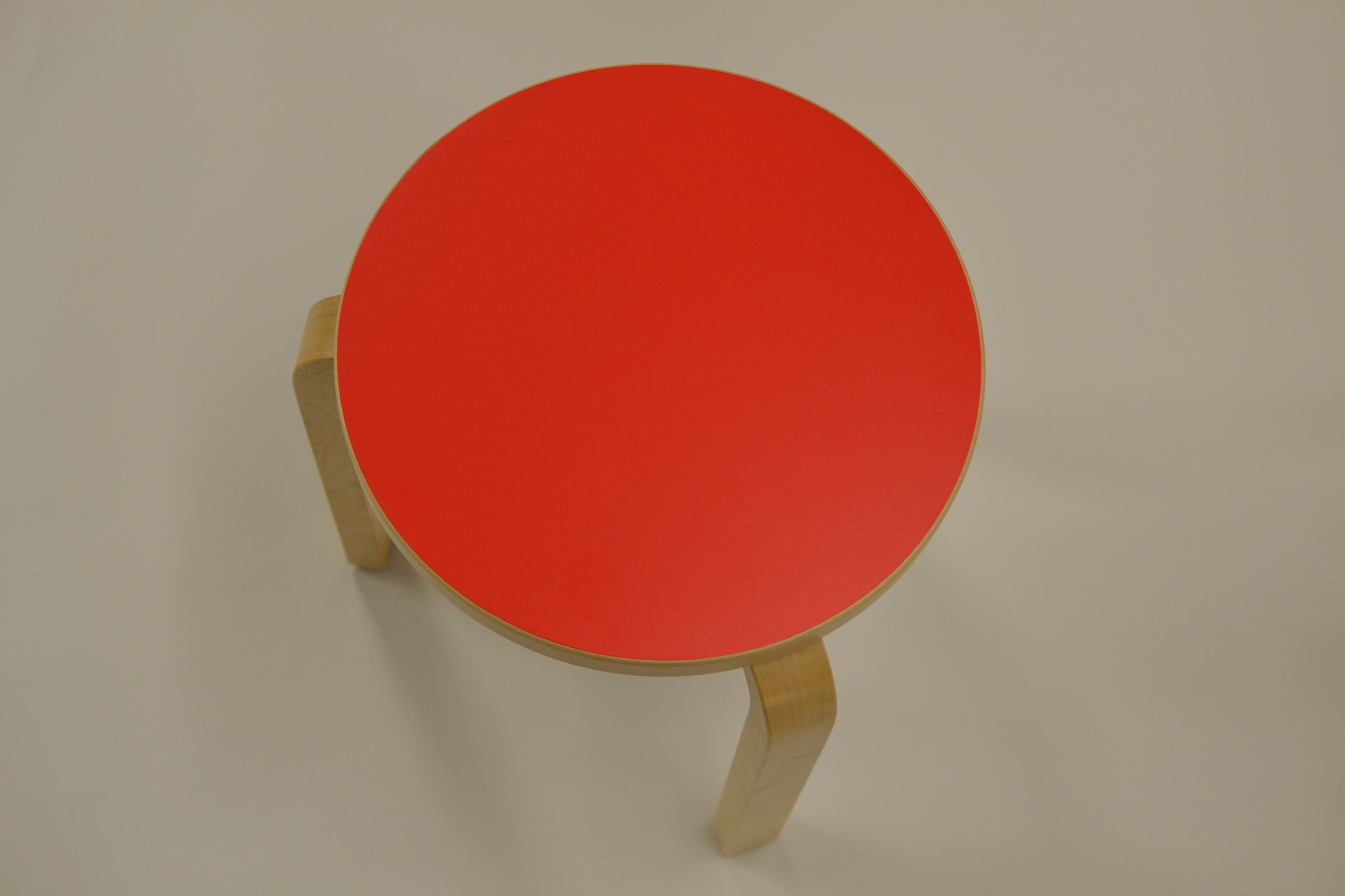 Alvar Aalto Stool 60, Special Red Color Top, Artek Finland. For Sale 5