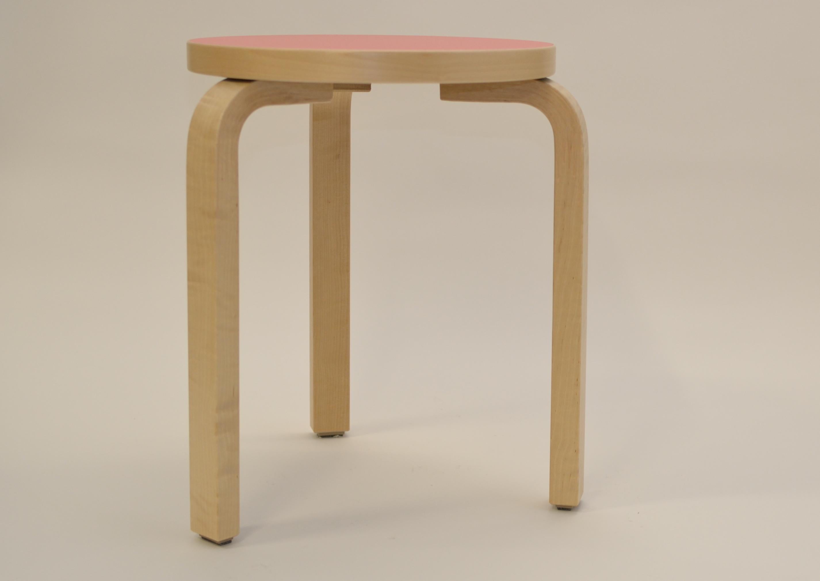Alvar Aalto Stool 60, Special Red Color Top, Artek Finland. For Sale 3