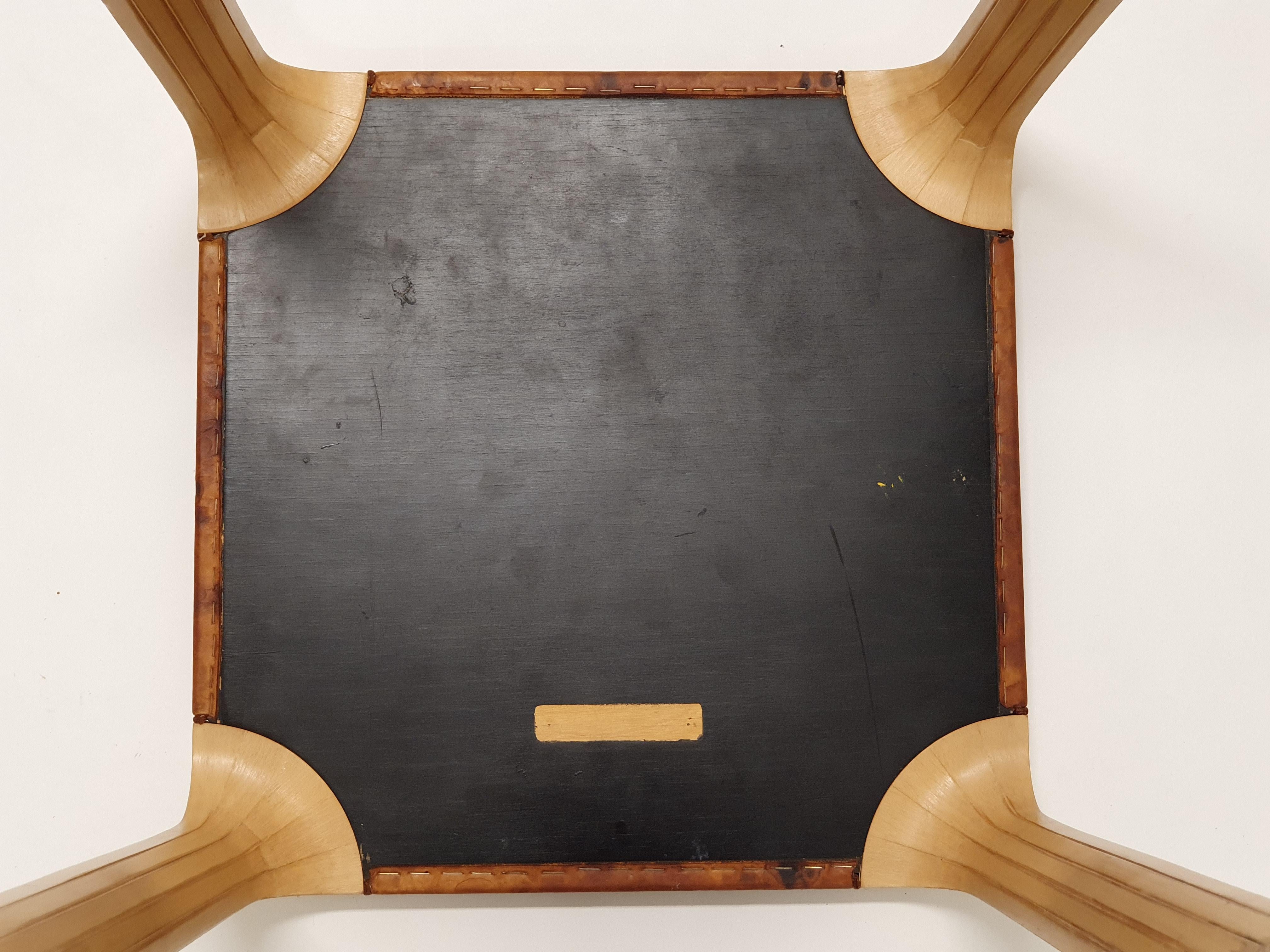 Alvar Aalto+Aalto Tabouret Artek X601 Cuir en vente 6