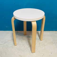 Alvar Aalto+Aalto Tabouret E60, Artek Finlande, 2017