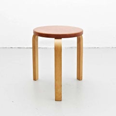 Tabouret en cuir d'Alvar Aalto+Aalto pour Artek, vers 1960