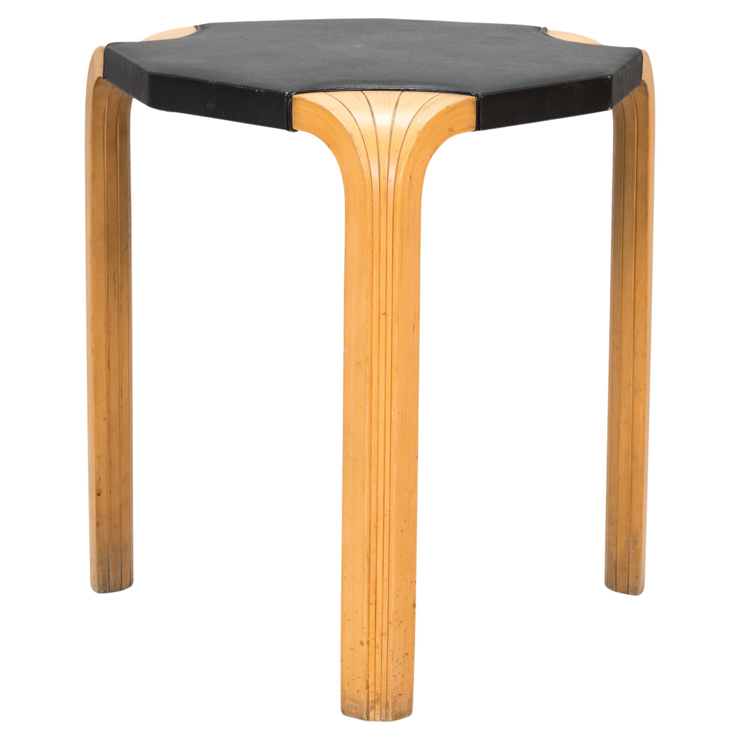 Alvar Aalto, Hocker Modell X602, O.Y. Huonekalu- ja Rakennustyöt