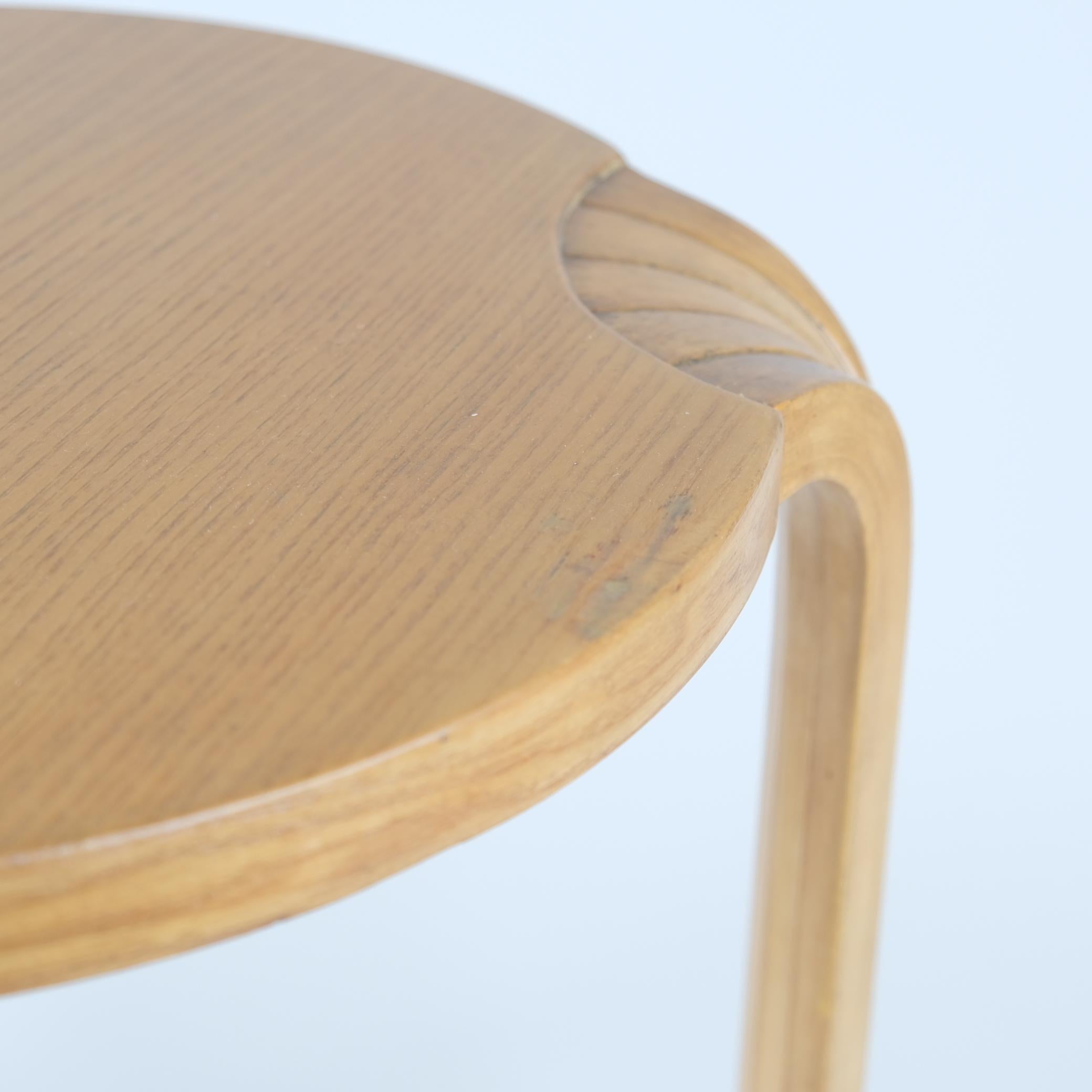 Milieu du XXe siècle Tabouret X600 