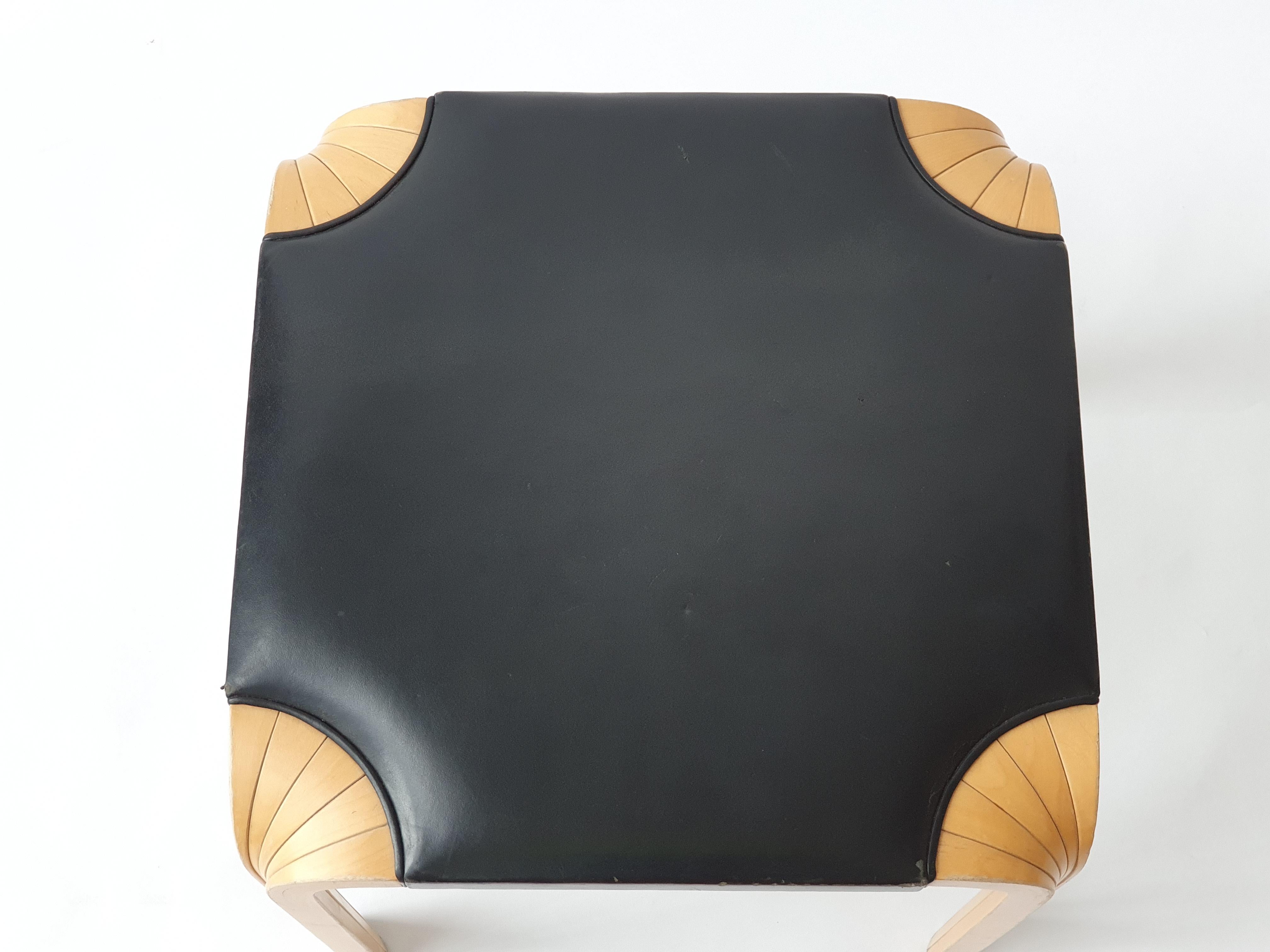 Leather Alvar Aalto Stool X601 Artek