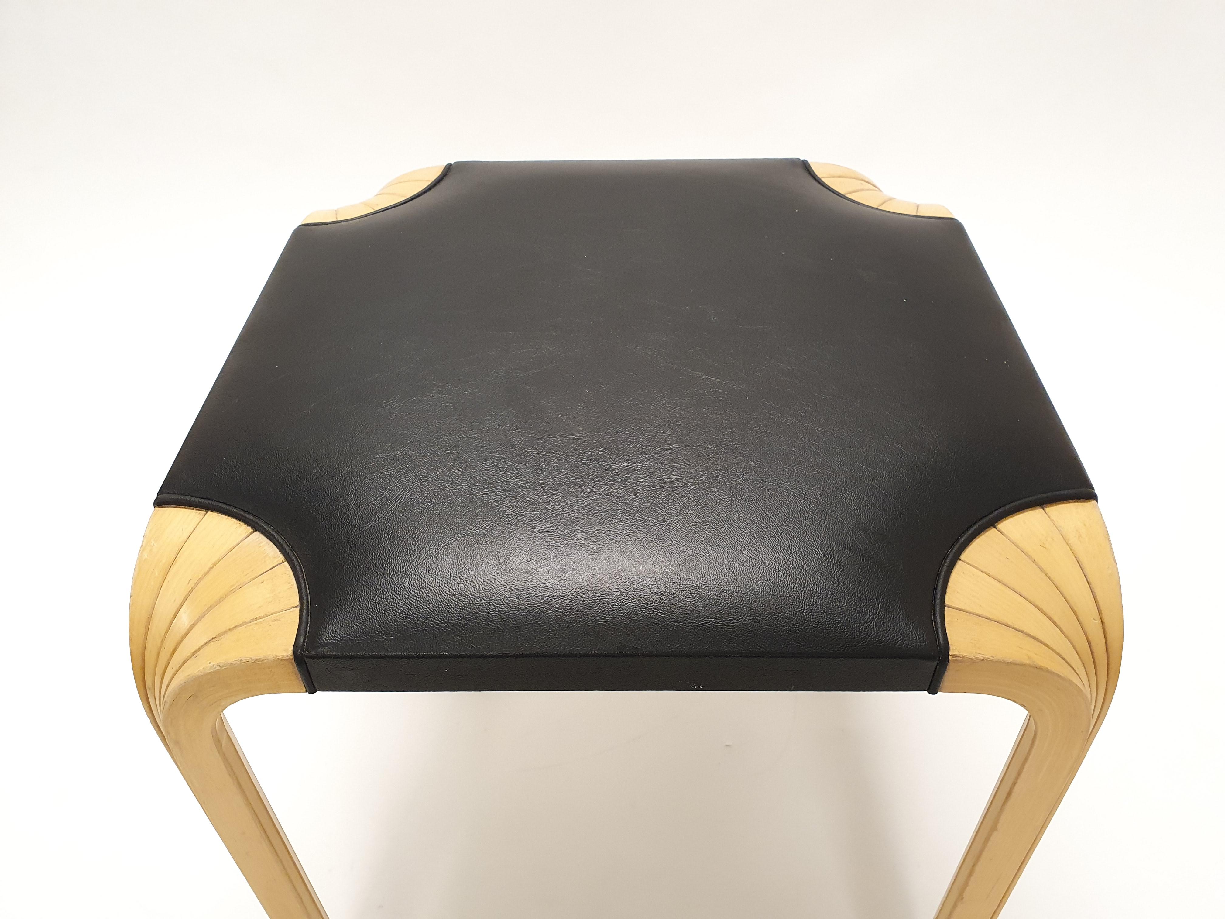 Alvar Aalto Stool X601 Artek 1