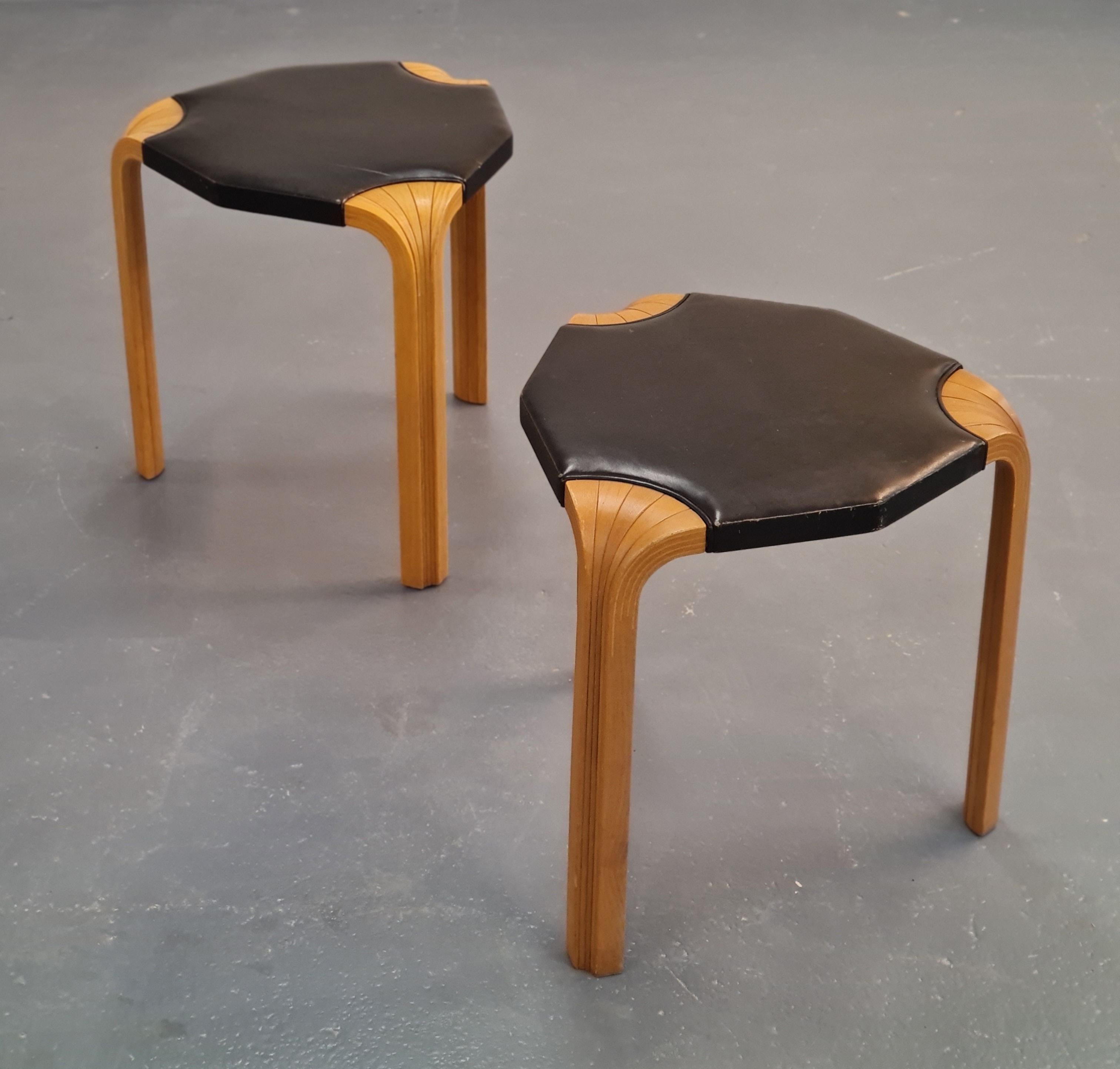 Alvar Aalto Stool X602 for Artek, 1960s 5