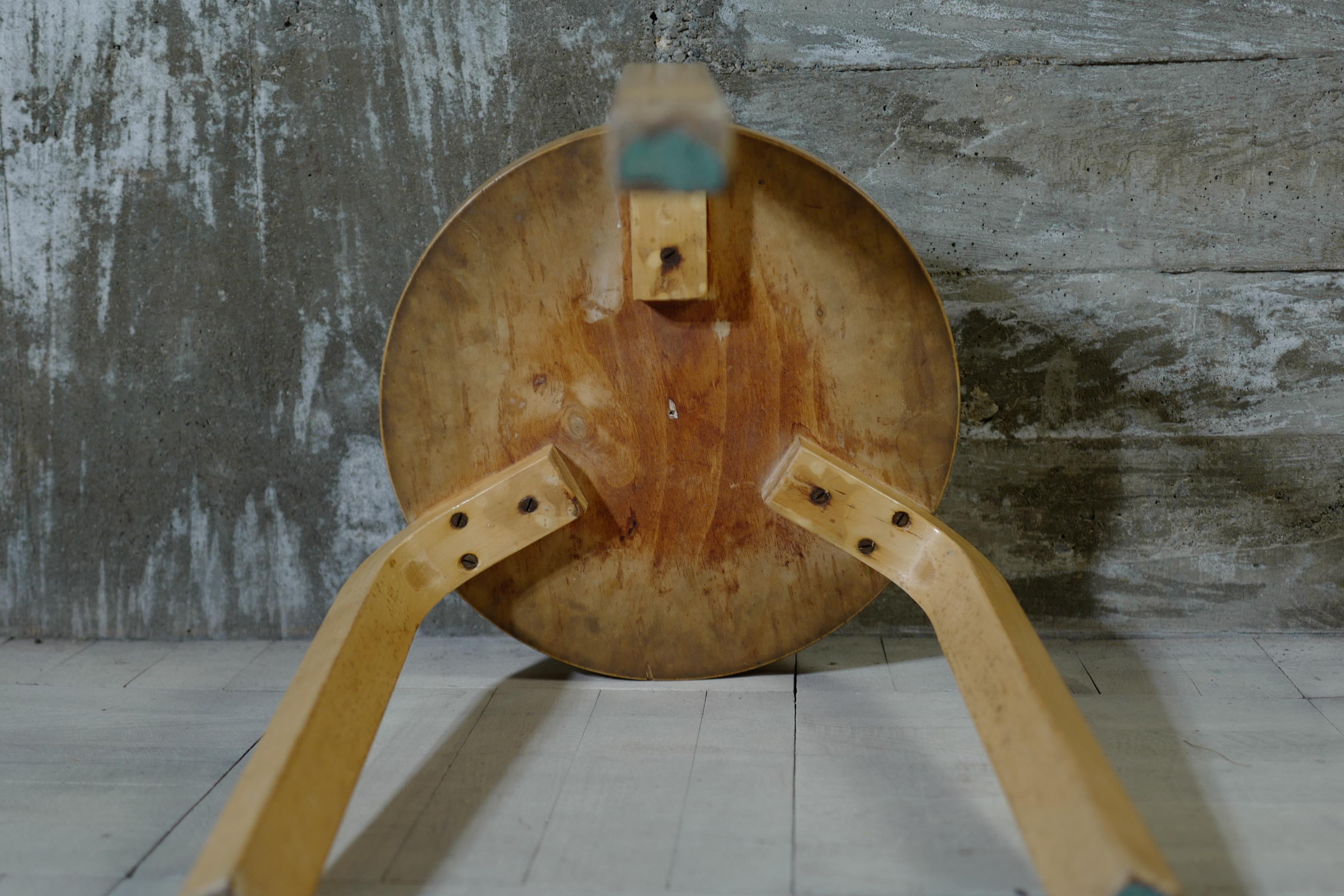 Finnish alvar aalto stool60 natural 1950's For Sale