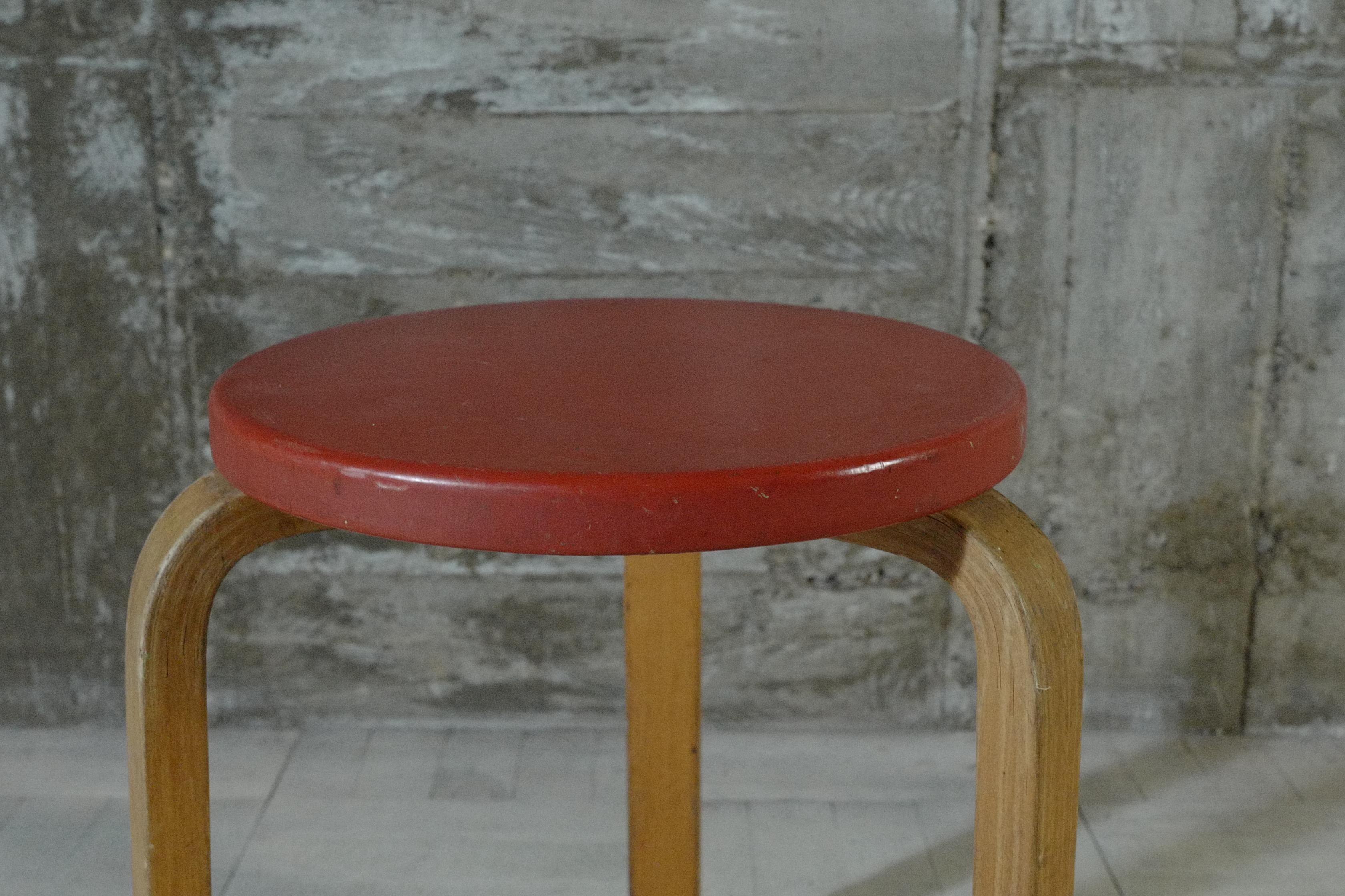 Modern alvar aalto stool60 vinyl leather red 1950's For Sale
