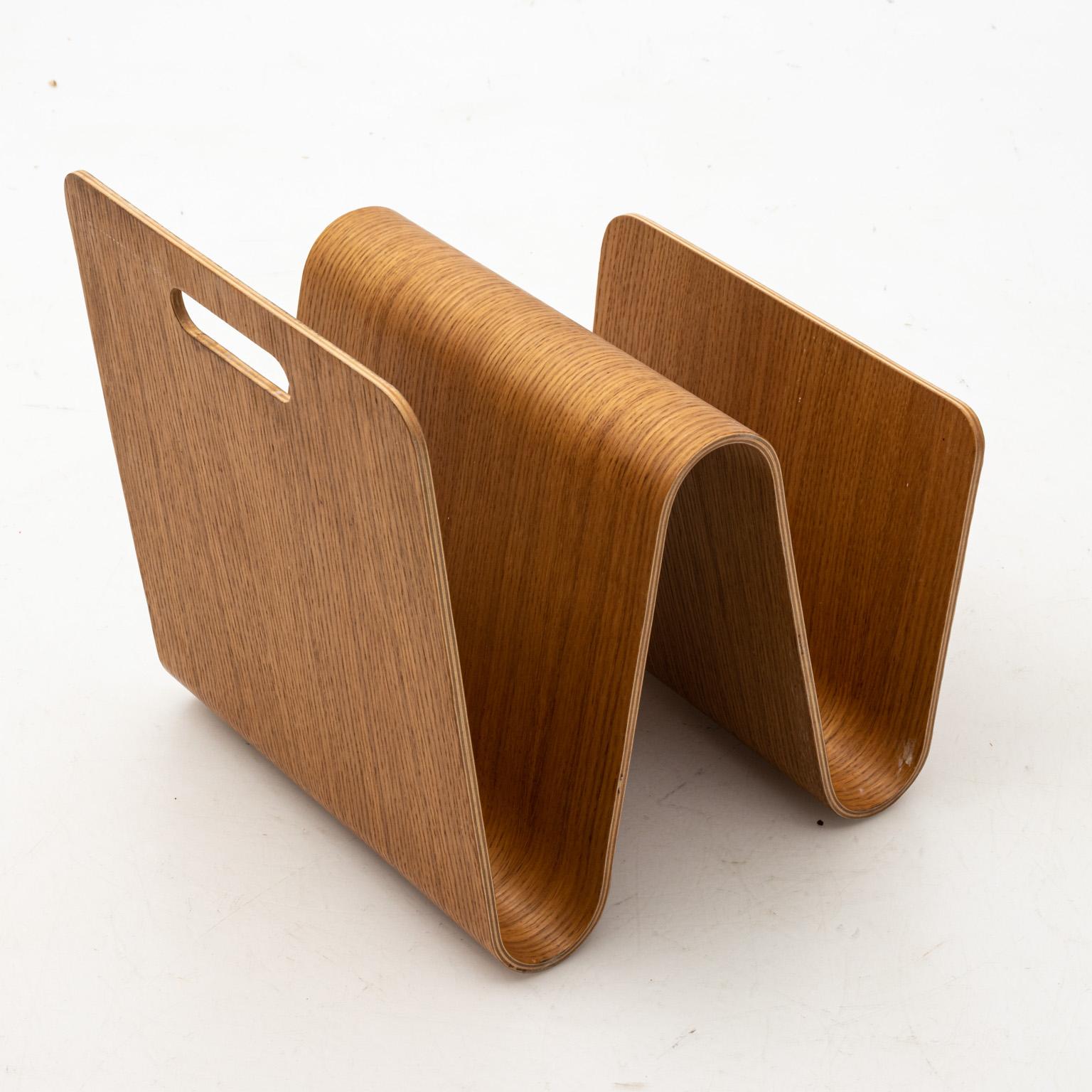 alvar aalto magazine rack