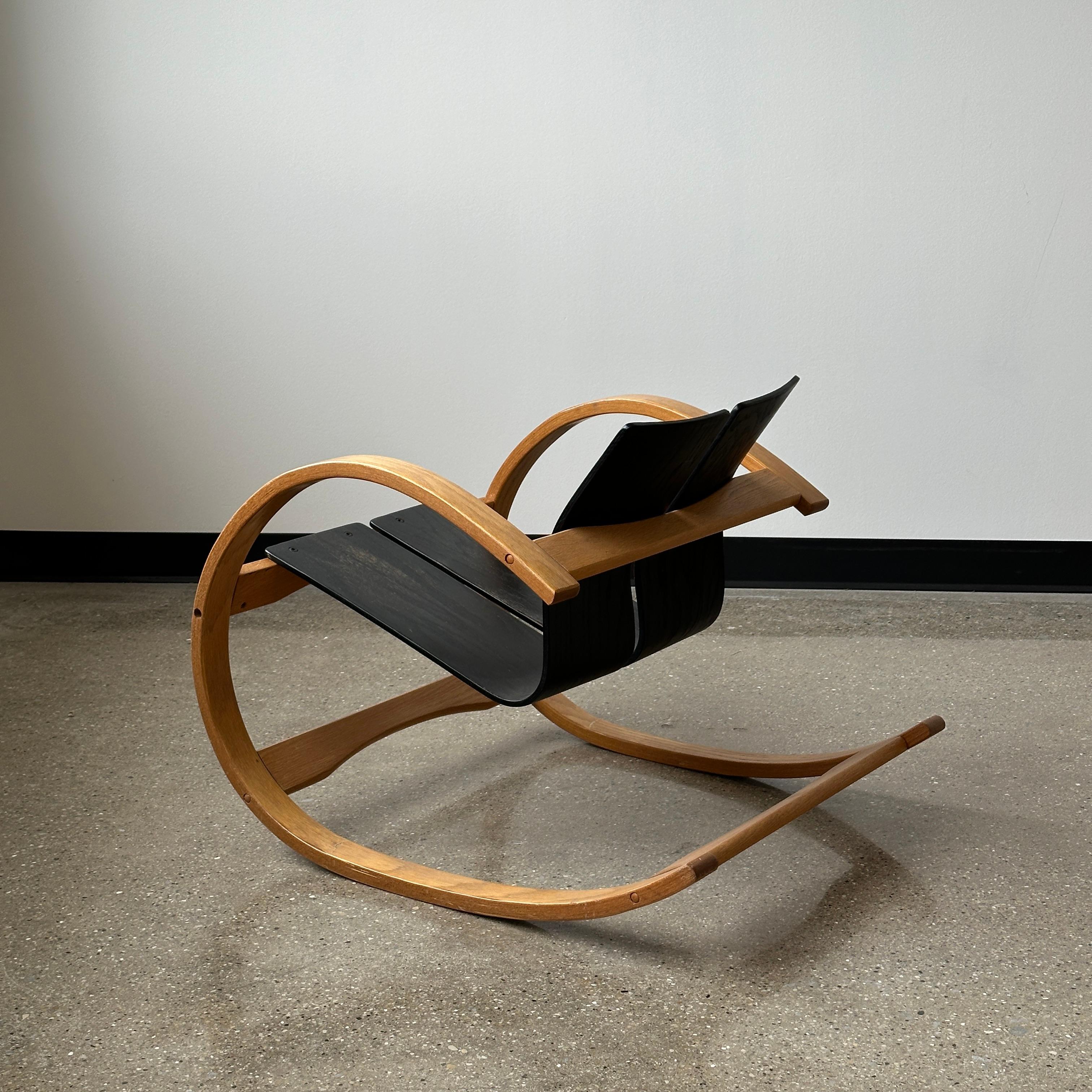 Mid-Century Modern Alvar Aalto Style Rocking Chair For Sale