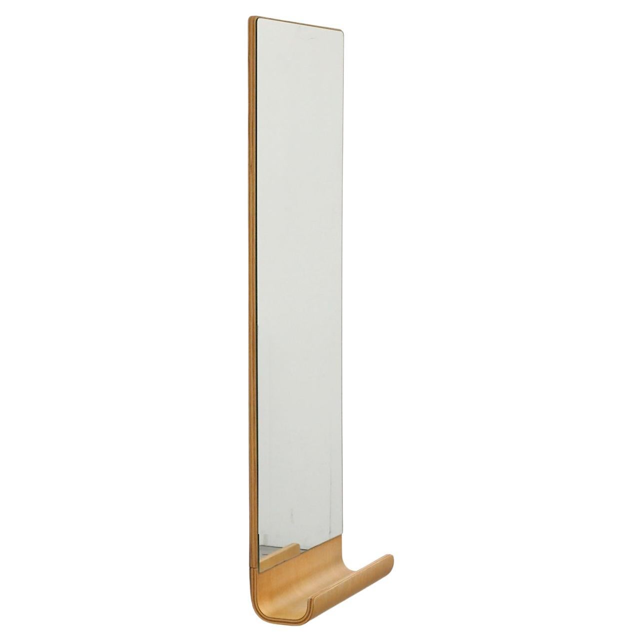 Specchio da parete in stile Alvar Aalto con ripiano in Wood piegato in vendita