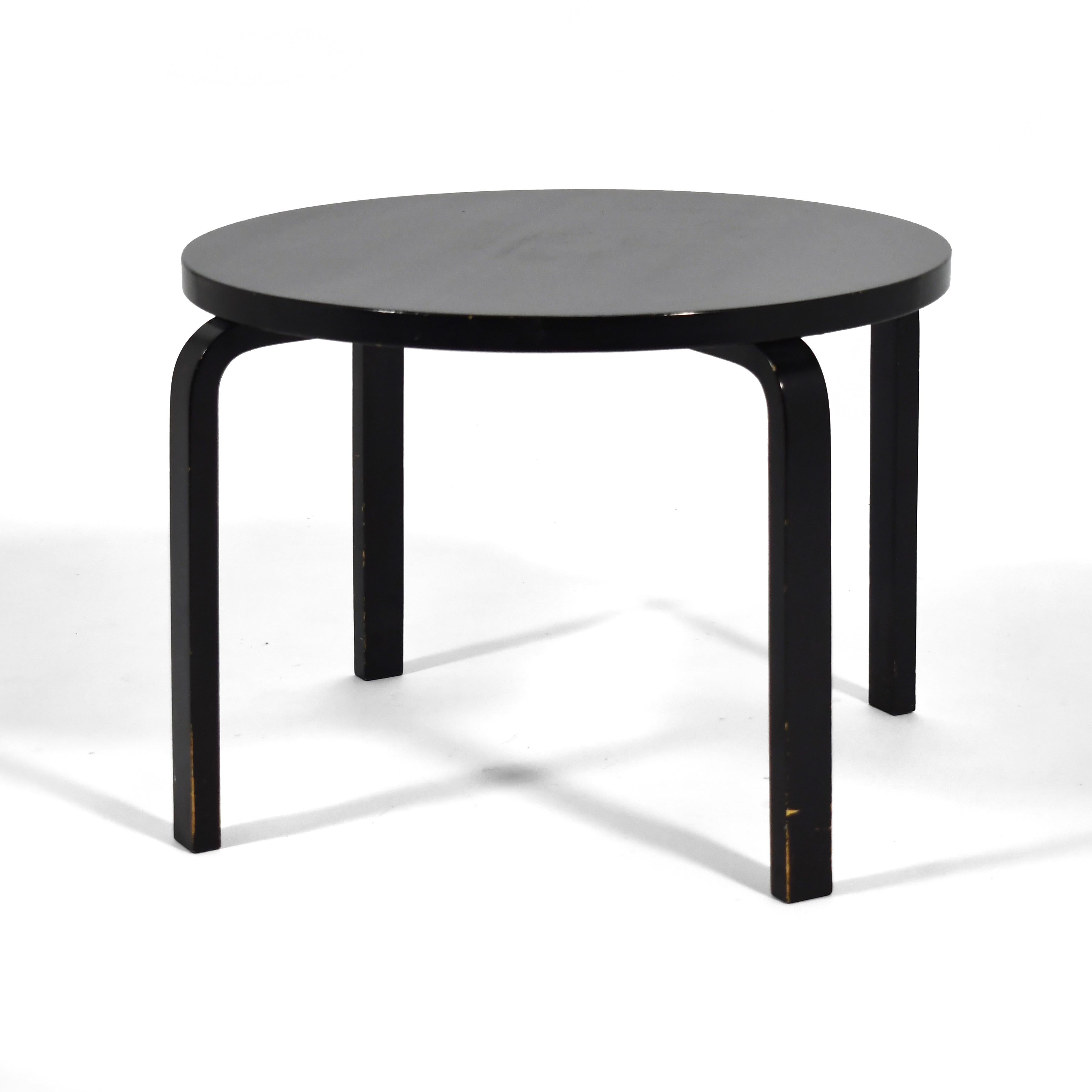 Peint Table Alvar Aalto d'Artek en vente