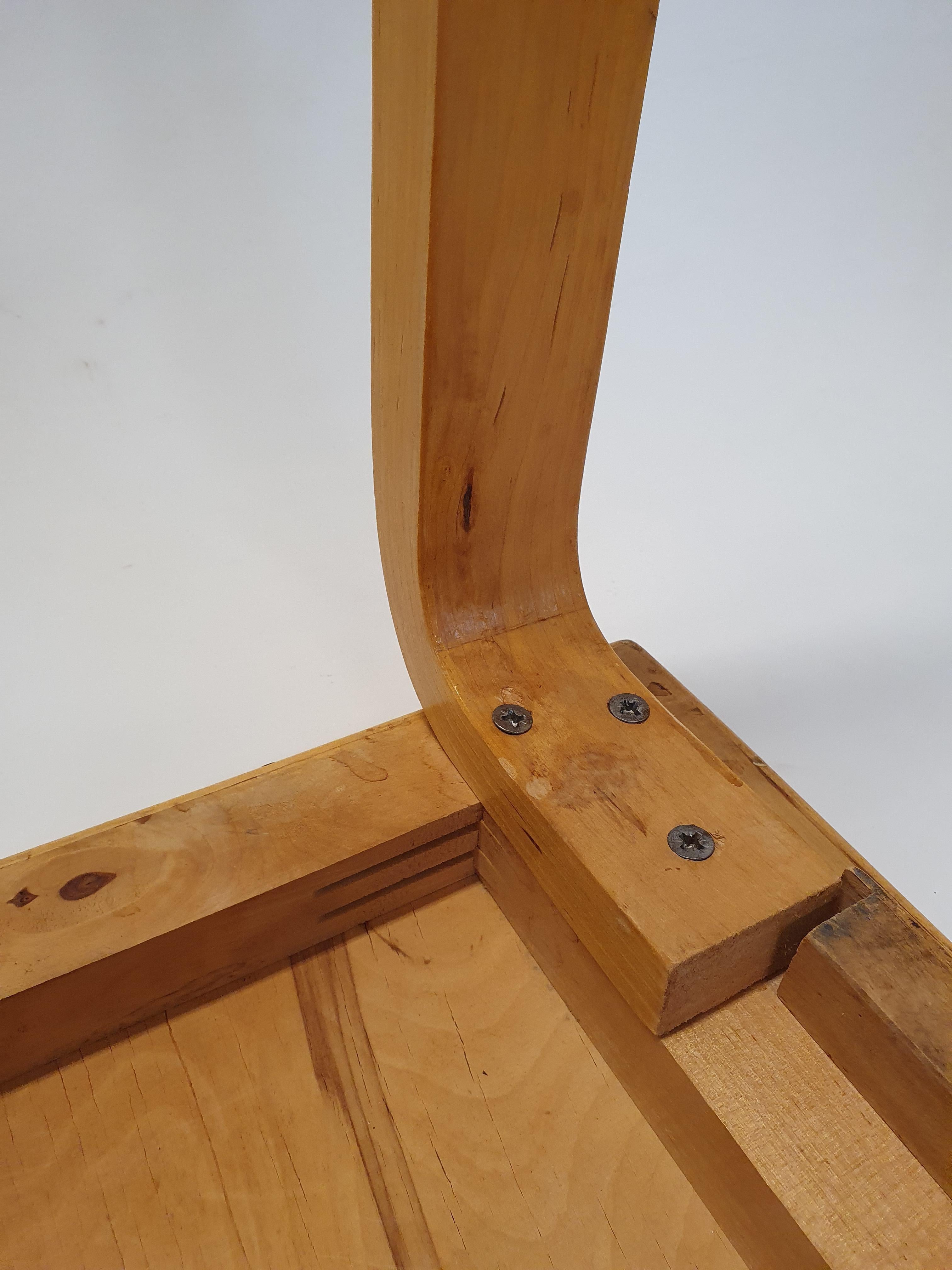 Alvar Aalto Table Model DL82 by Artek For Sale 8