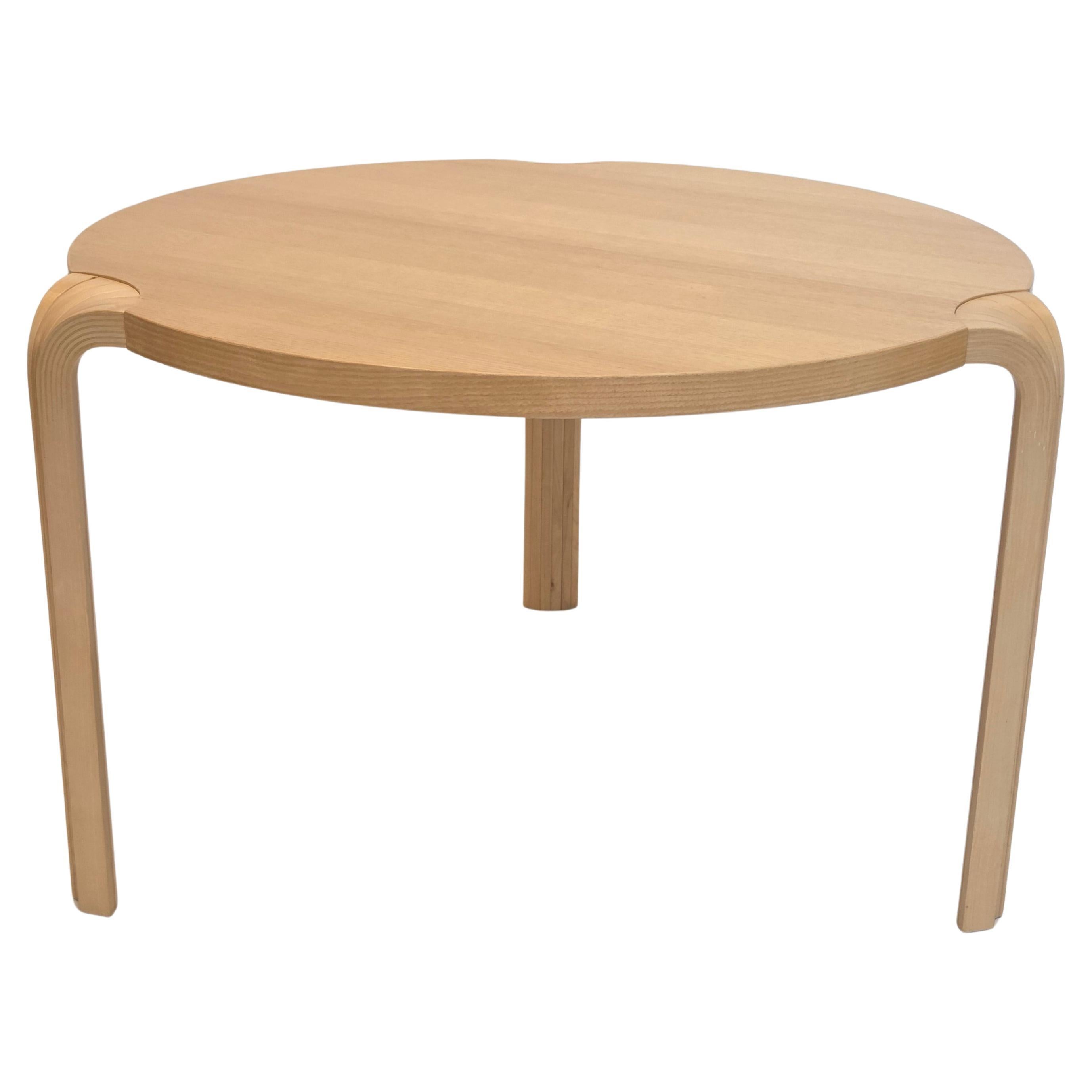 Tavolo Alvar Aalto modello X800D di Artek in vendita