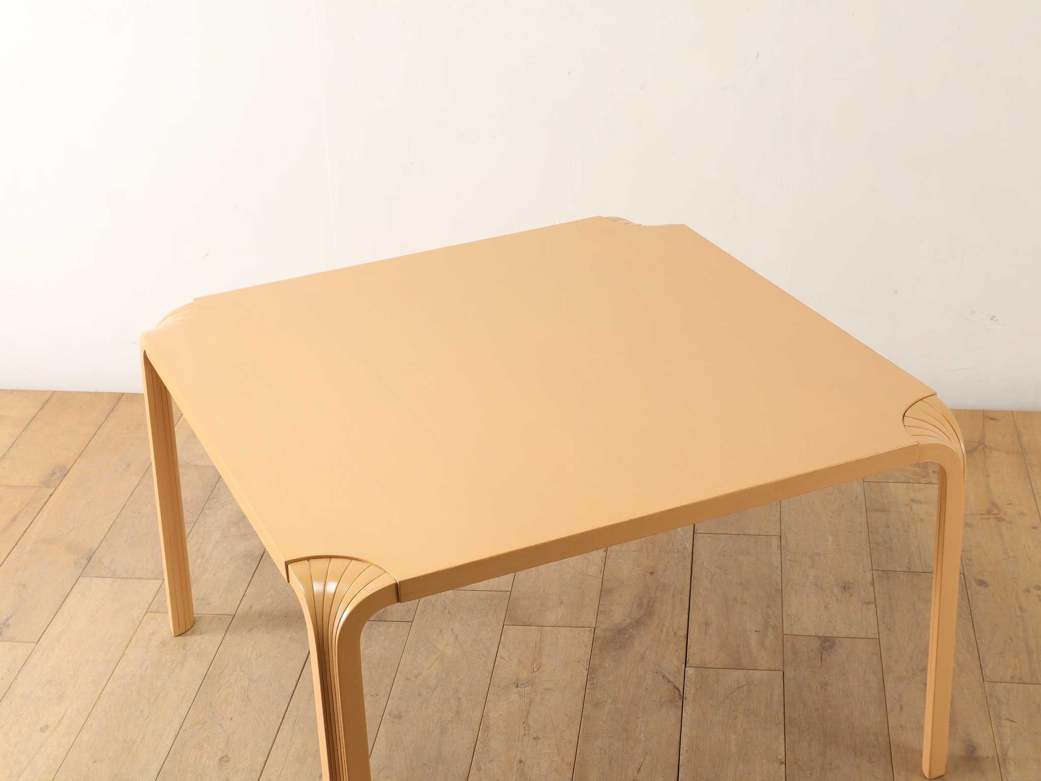 Alvar Aalto Tisch Model.Mx800B 1970er Jahre (Moderne der Mitte des Jahrhunderts) im Angebot