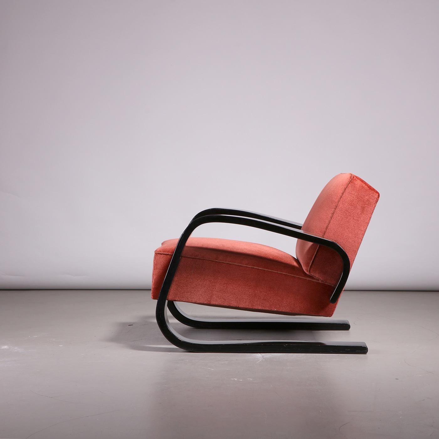 Finlandese Sedia da salotto 'Tank' di Alvar Aalto in velluto rosso, Finlandia anni '40 in vendita