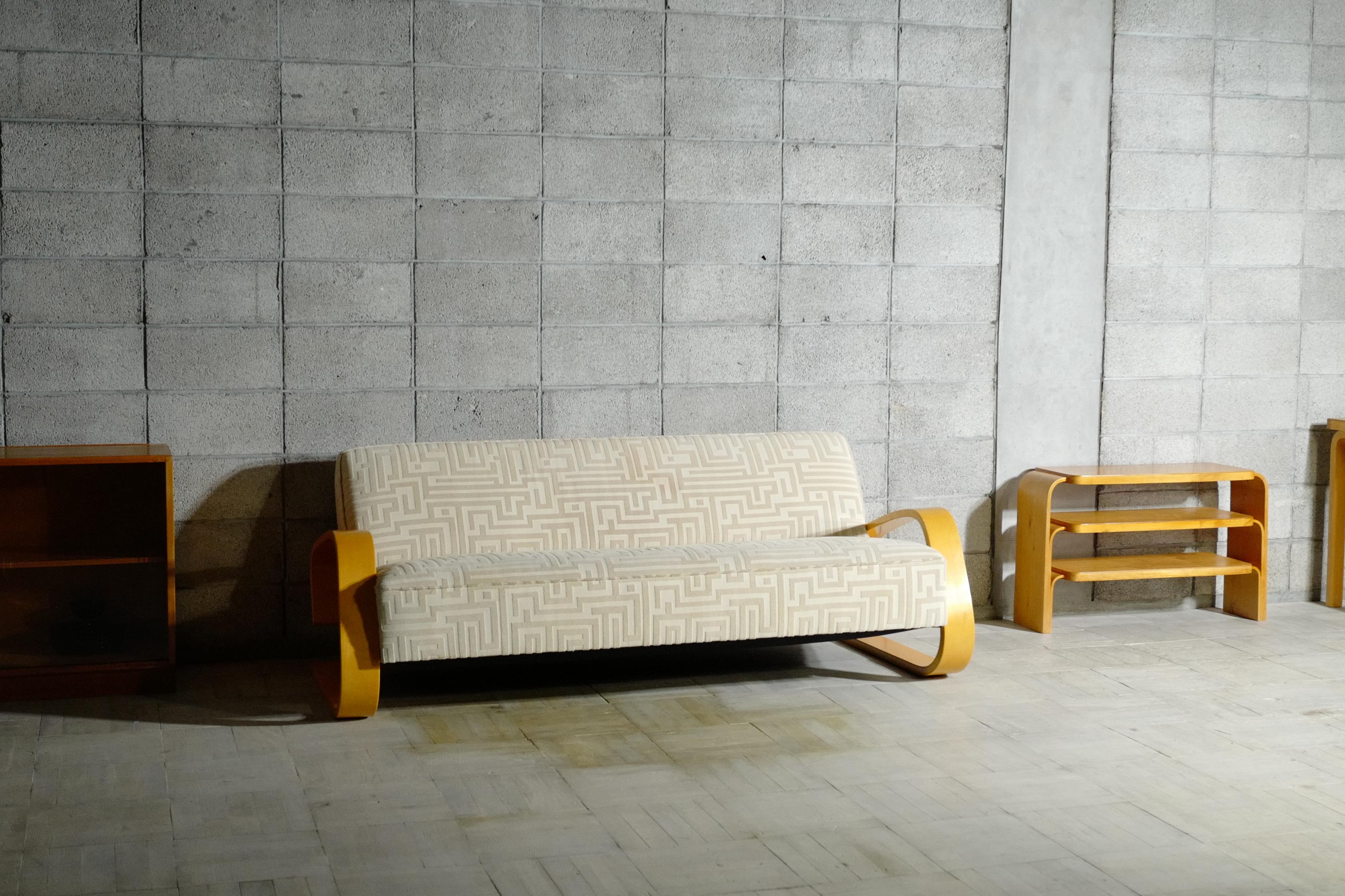Alvar Aalto+Aalto canapé 3 places à réservoir  Suède des années 40 en vente 3