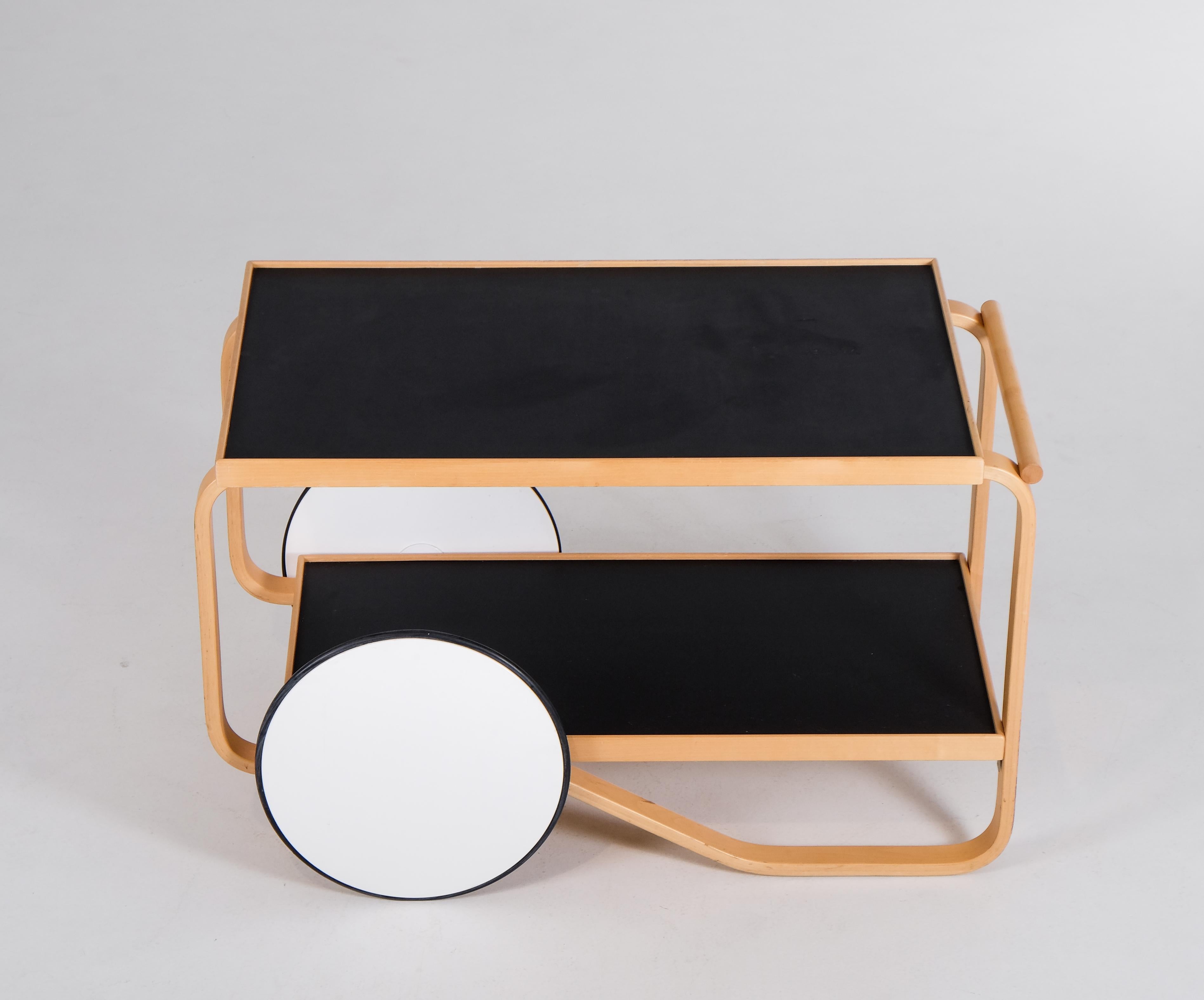 Mid-20th Century Alvar Aalto Tea Cart Model 901, produced by Artek, circa 1980s For Sale