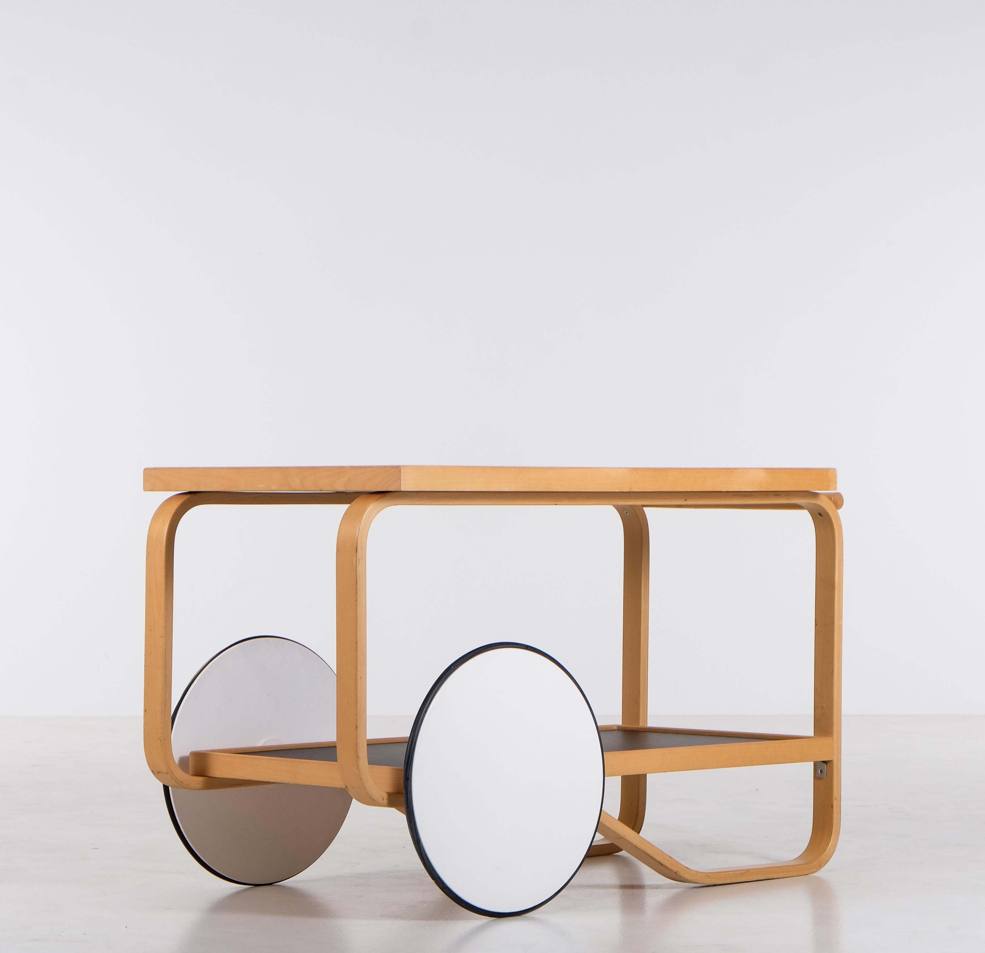 Birch Alvar Aalto Tea Cart Model 901, produced by Artek, circa 1980s For Sale
