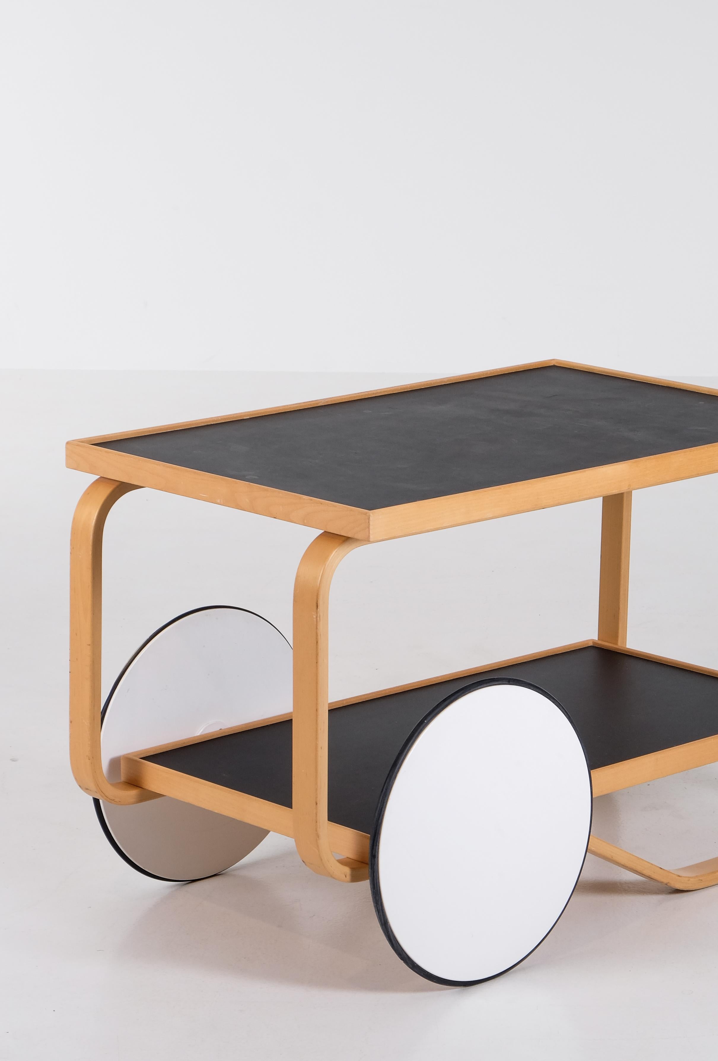 Alvar Aalto Tea Cart Model 901, produced by Artek, circa 1980s For Sale 1