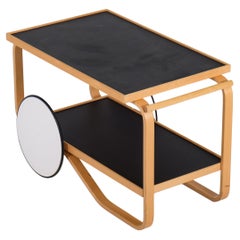 Chariot à thé Alvar Aalto+Aalto, modèle 901, produit par Artek, vers les années 1980