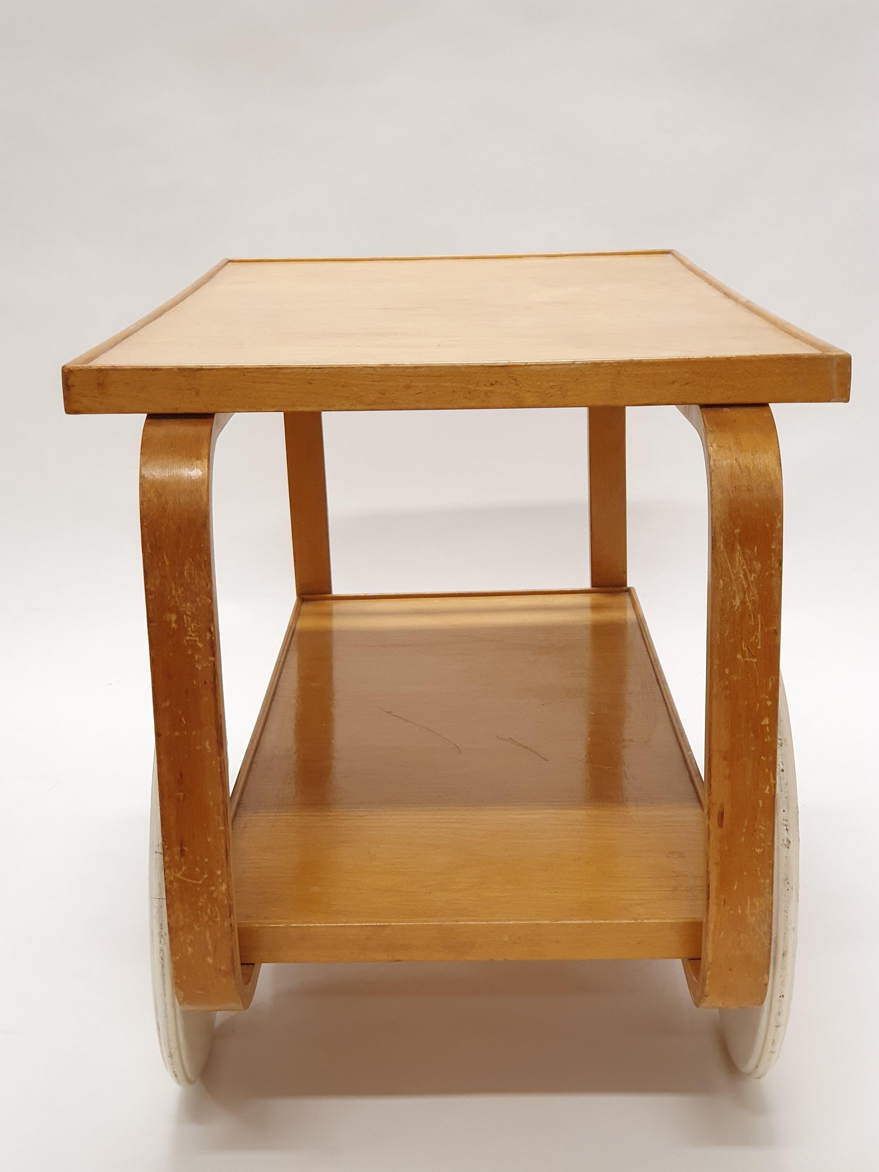 Finnish Alvar Aalto Tea Trolley 901 by Artek 1940s For Sale