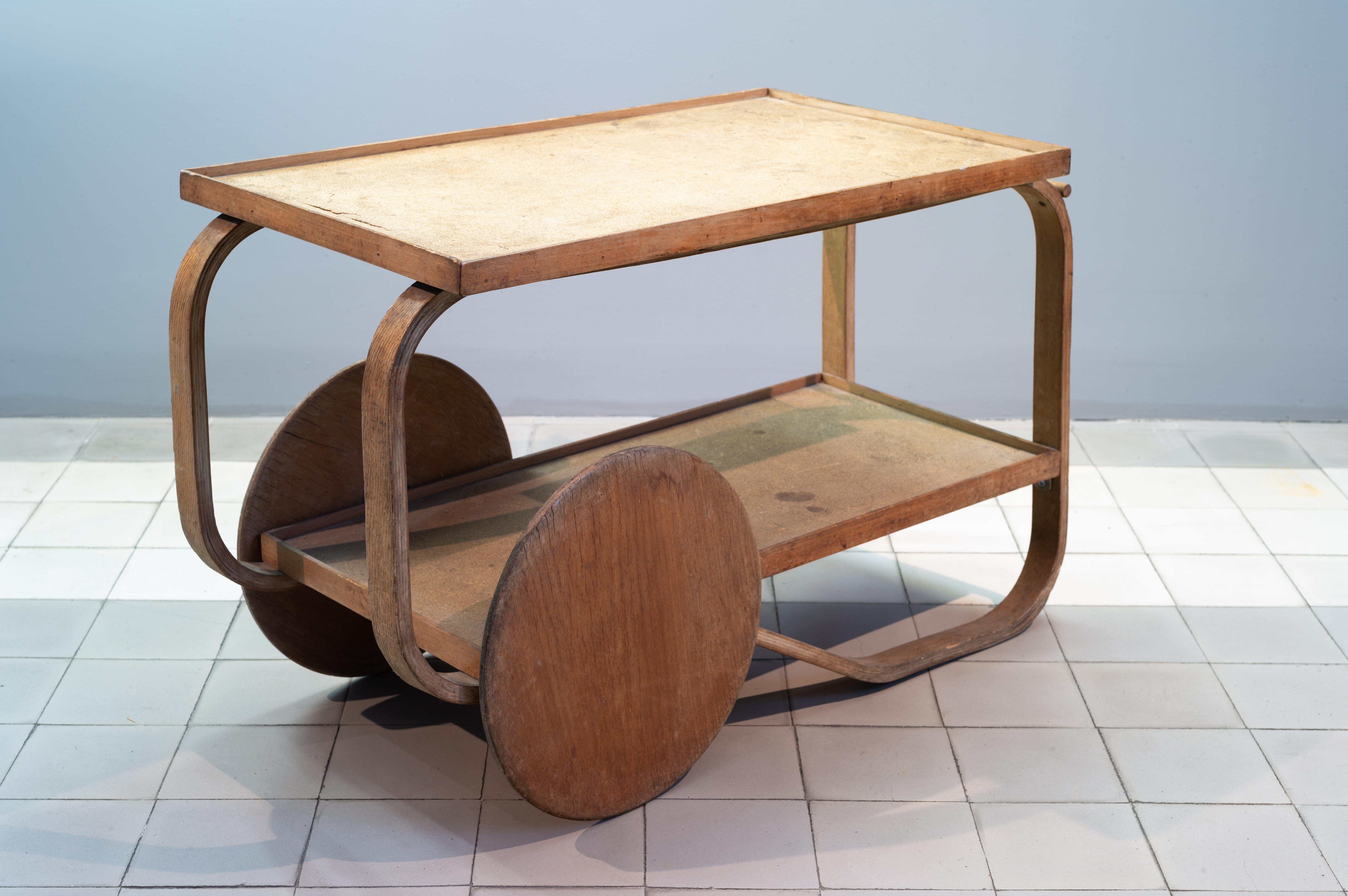 Alvar Aalto, Teewagen, um 1936 im Zustand „Relativ gut“ im Angebot in Paris, FR