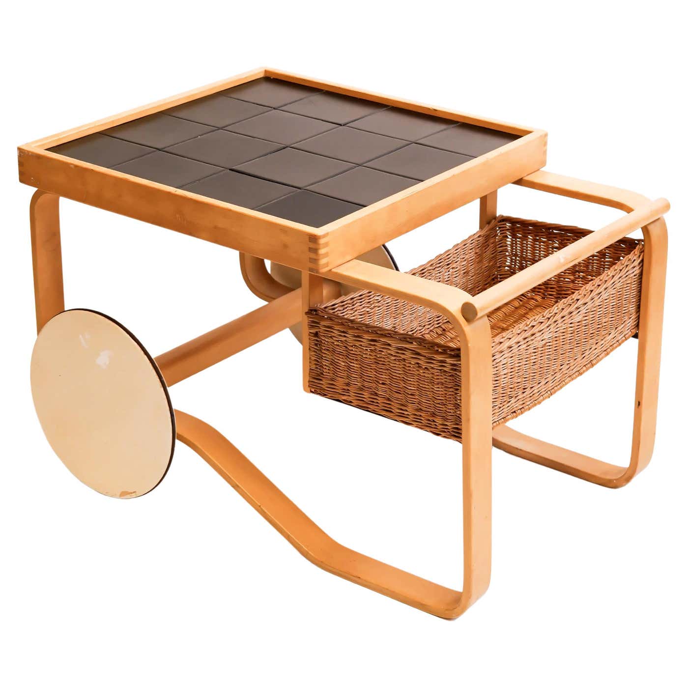 Alvar Aalto, Tea Trolley Model 900 for H.Ja.Rakennustyötehdas, Artek ...