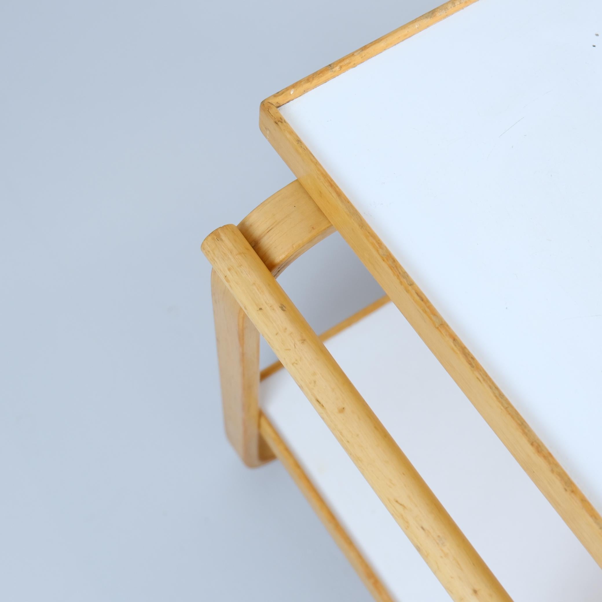 Carrito de té Alvar Aalto Modelo 901 en blanco y abedul para Artek, años 60 en Bueno estado para la venta en Helsinki, FI