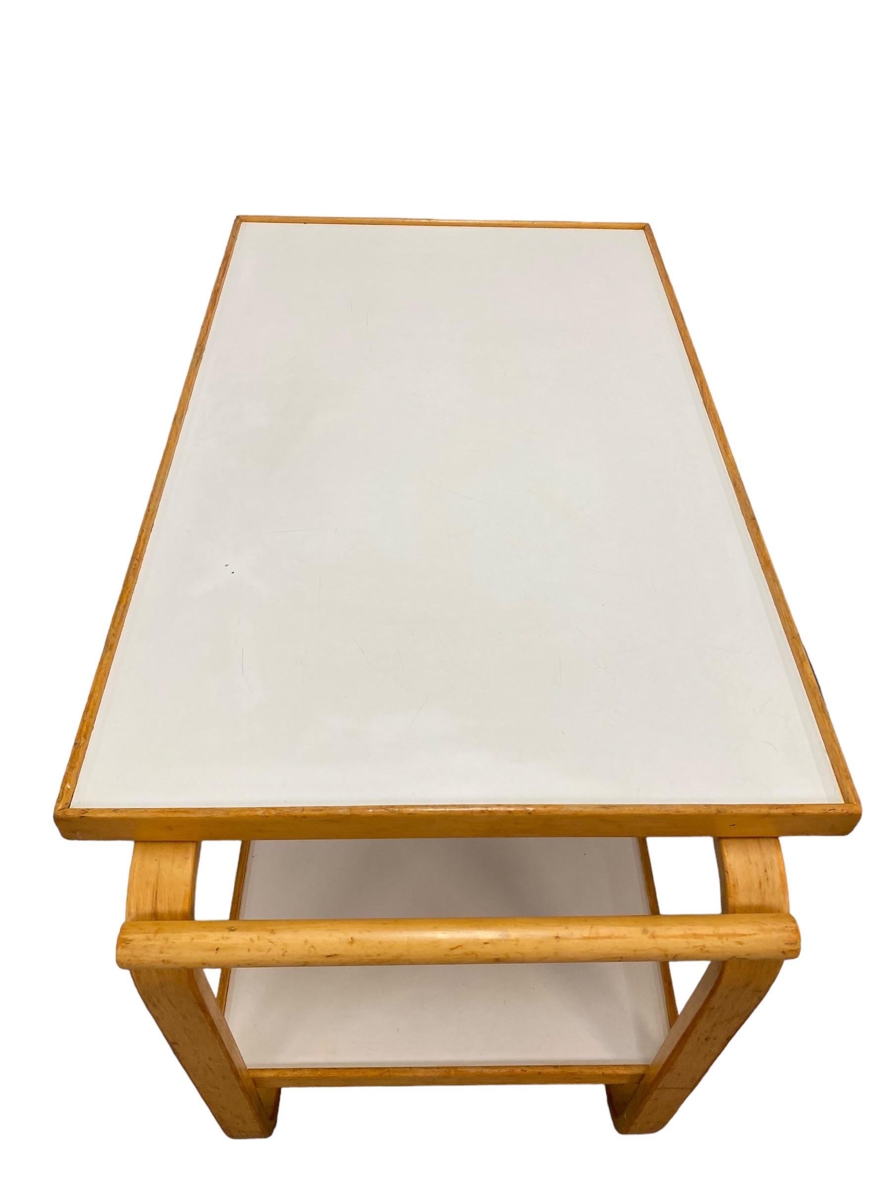 Milieu du XXe siècle Chariot de thé Alvar Aalto modèle 901 en blanc et bouleau pour Artek, années 1960 en vente