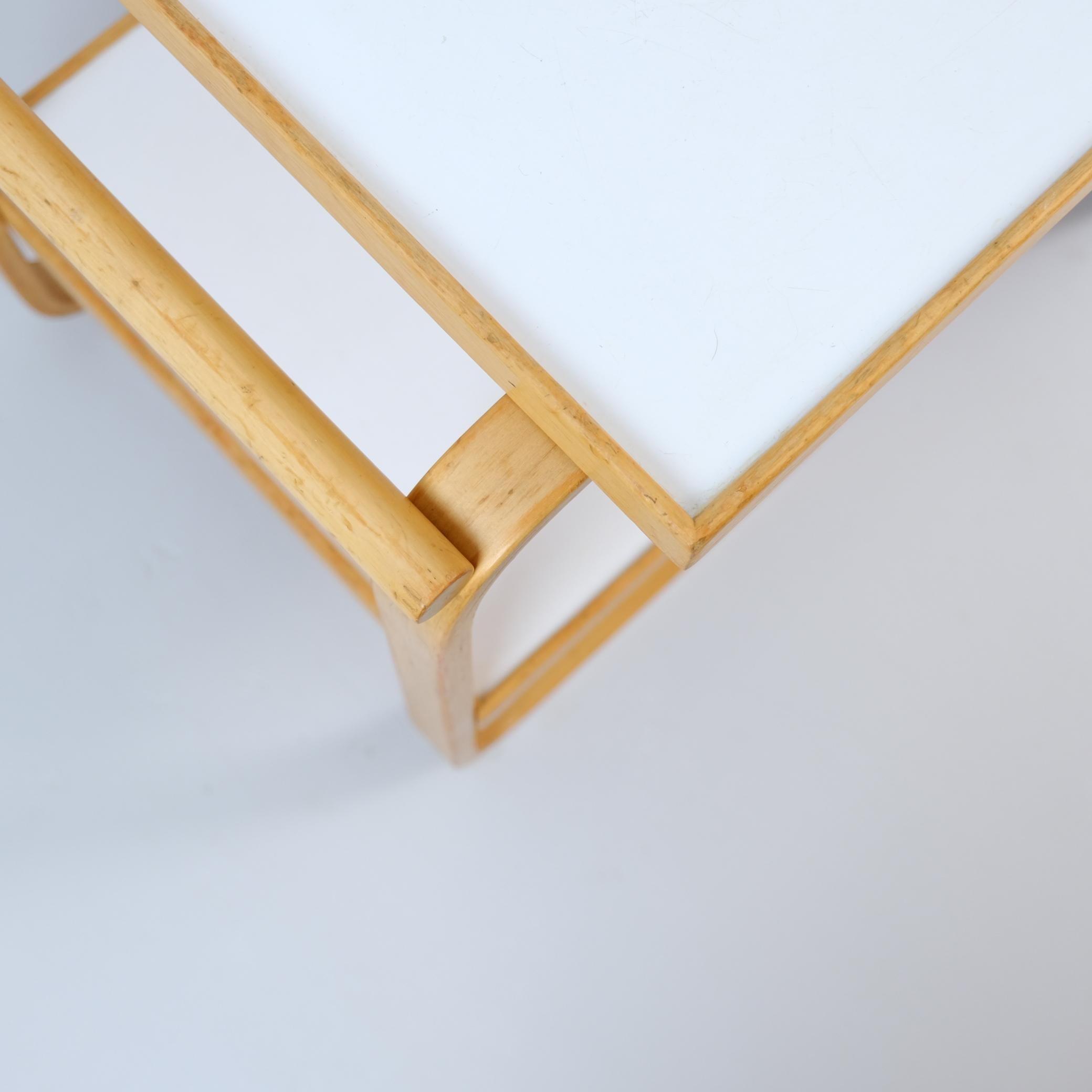 Carrito de té Alvar Aalto Modelo 901 en blanco y abedul para Artek, años 60 Laminado en venta