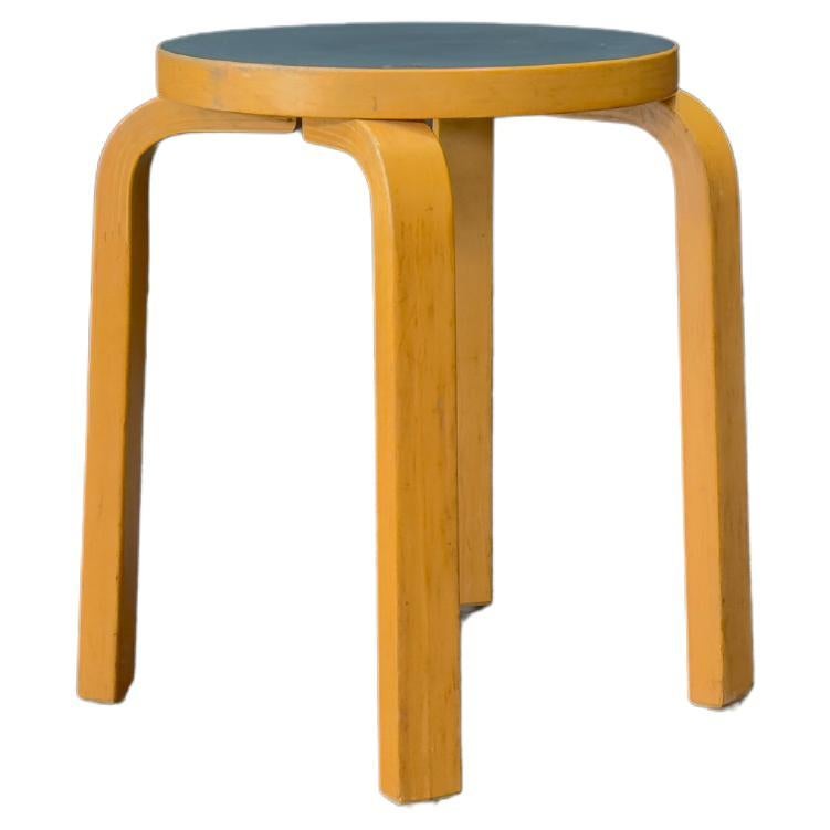 Alvar Aalto+Aalto Tabouret 60 en vente