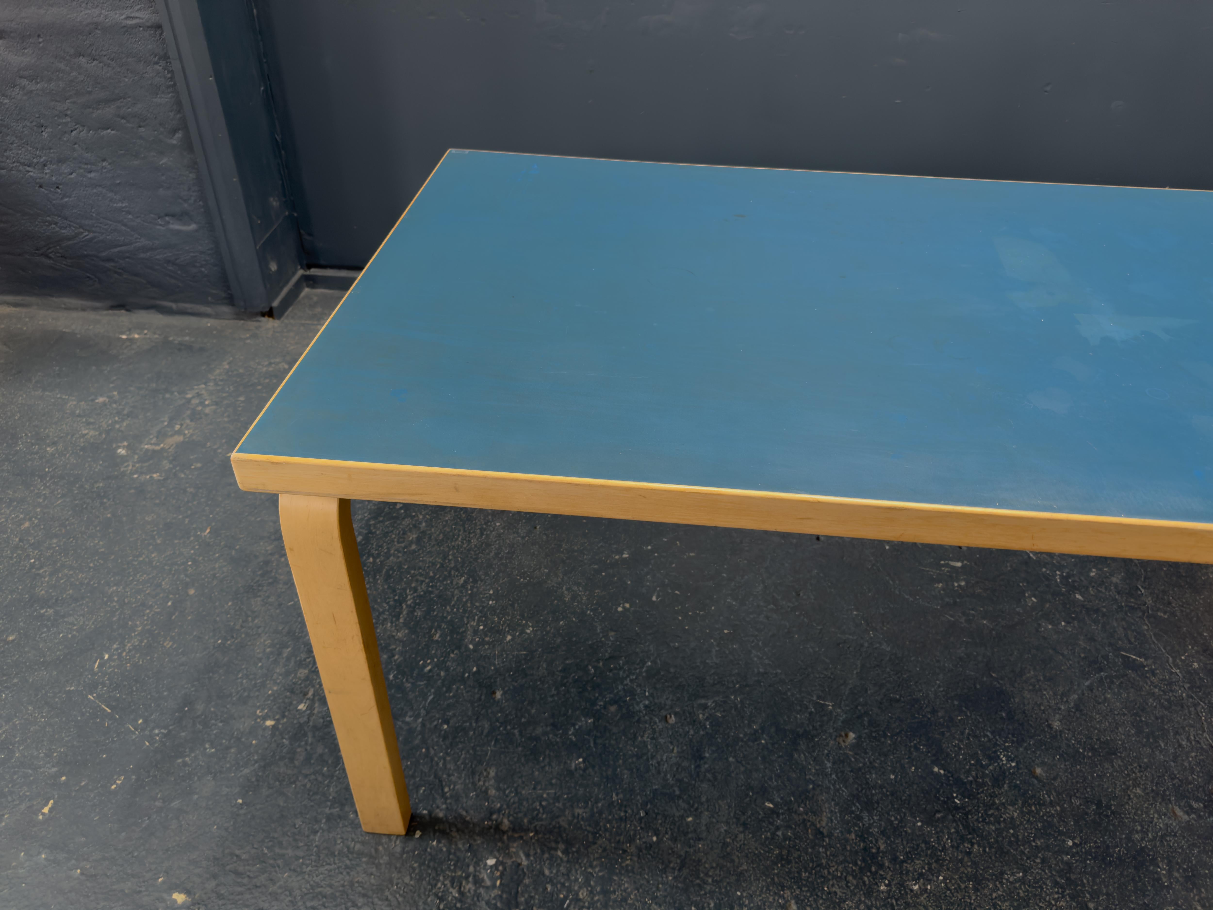 Table Alvar Aalto+Aalto 83 en vente 3