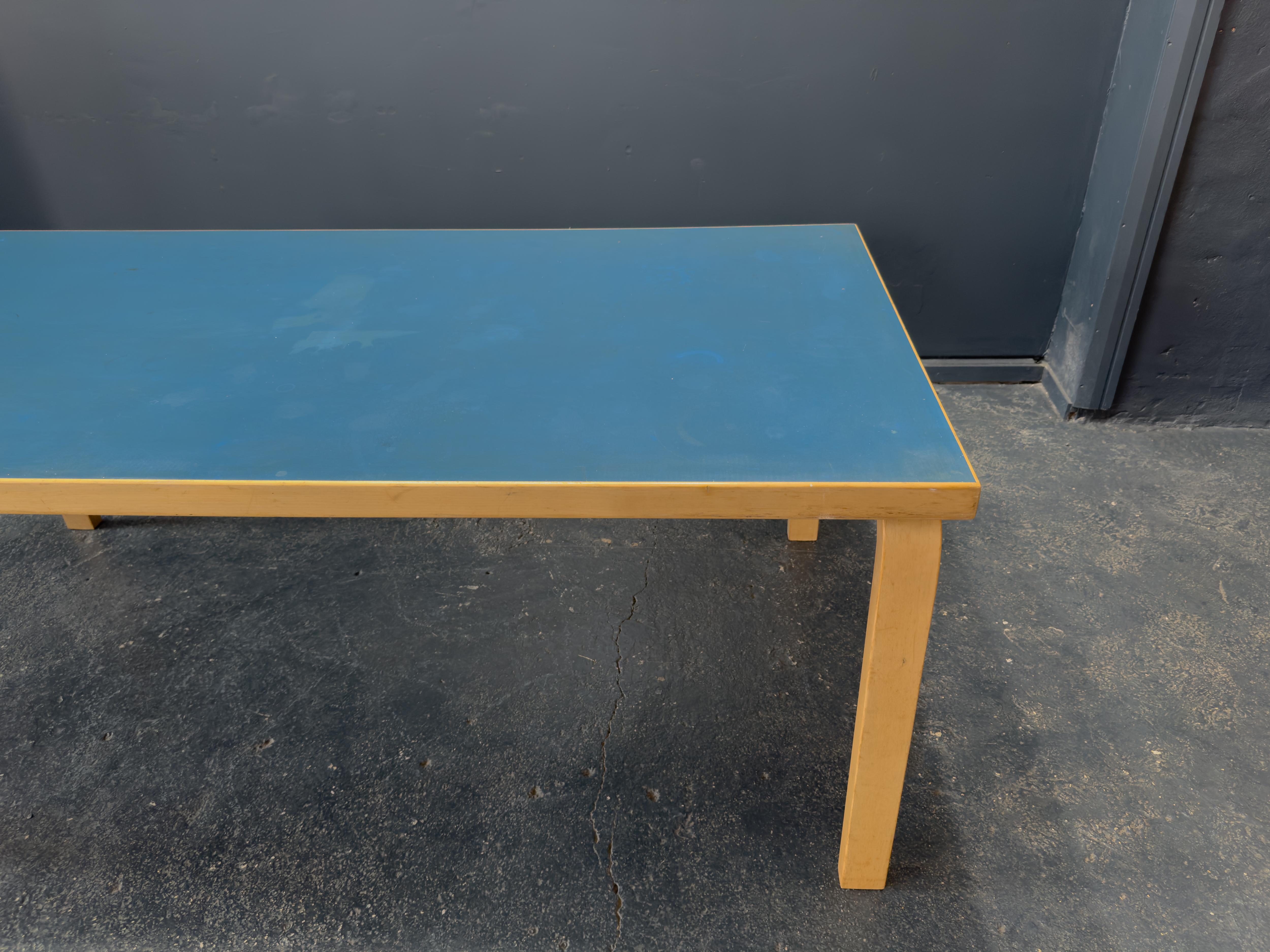 Table Alvar Aalto+Aalto 83 en vente 5
