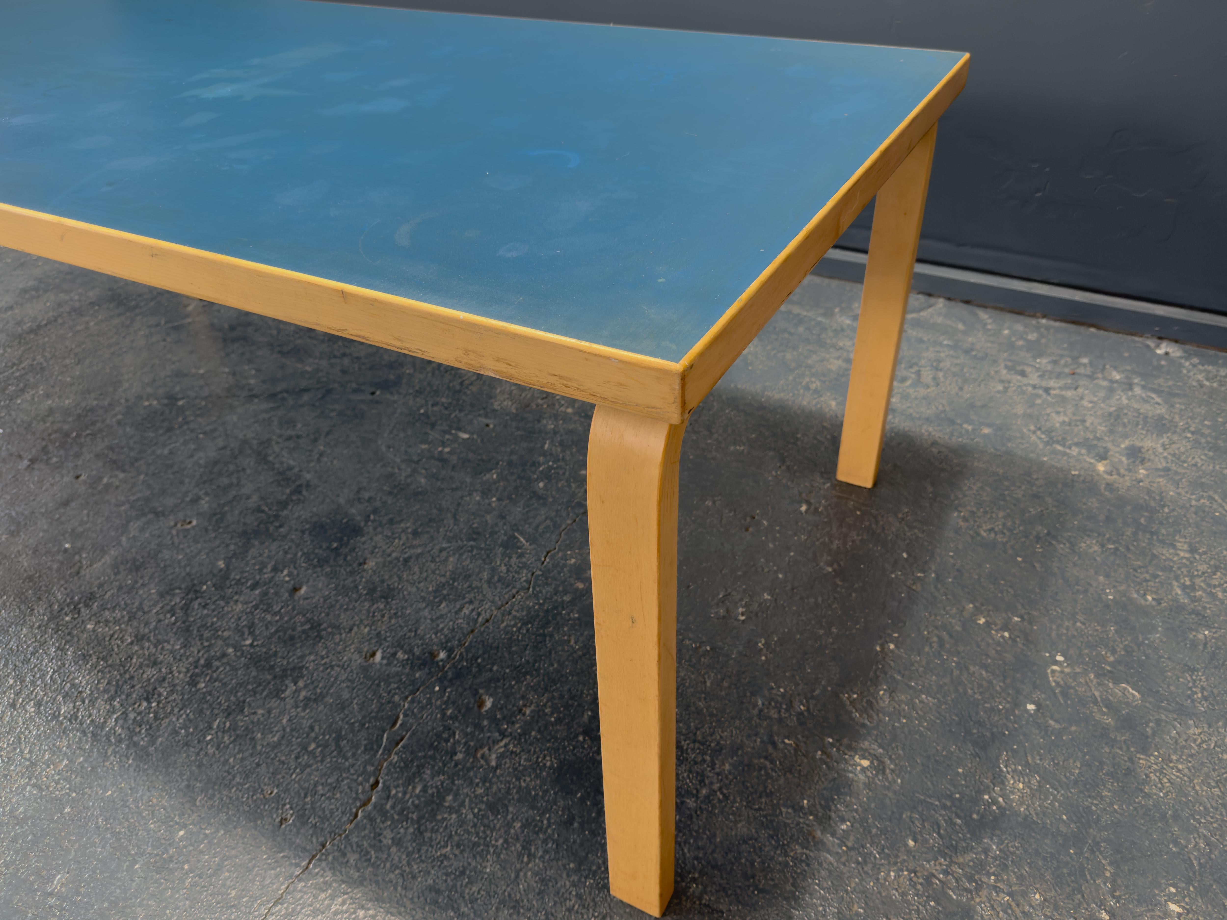Table Alvar Aalto+Aalto 83 en vente 6