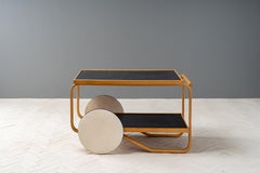 Carro Alvar Aalto Modelo 901