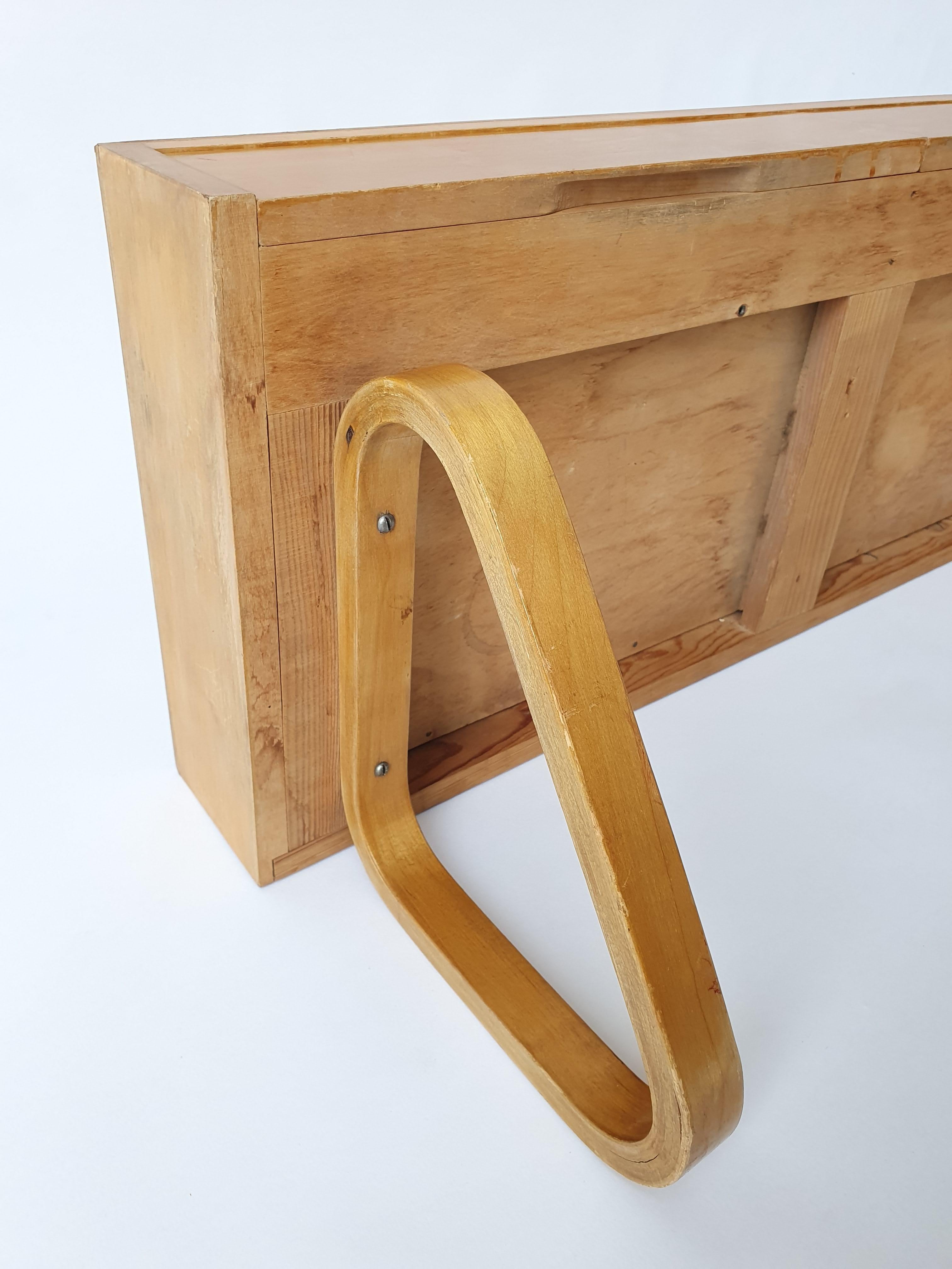 Alvar Aalto Wandkonsole Artek 114A im Angebot 3