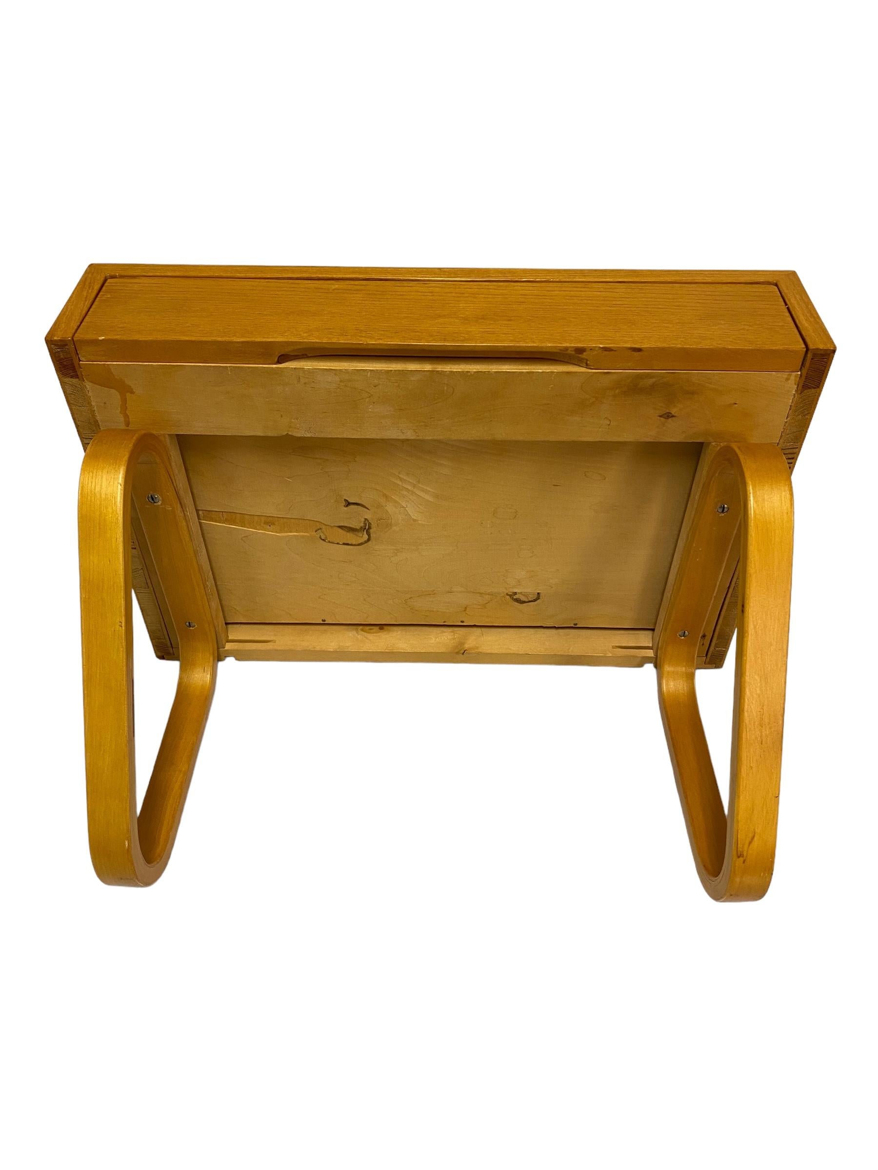 Minimalist Alvar Aalto Drawer Wall Shelf Model B 114 in Birch, 1950s for Artek In Fair Condition In Helsinki, FI