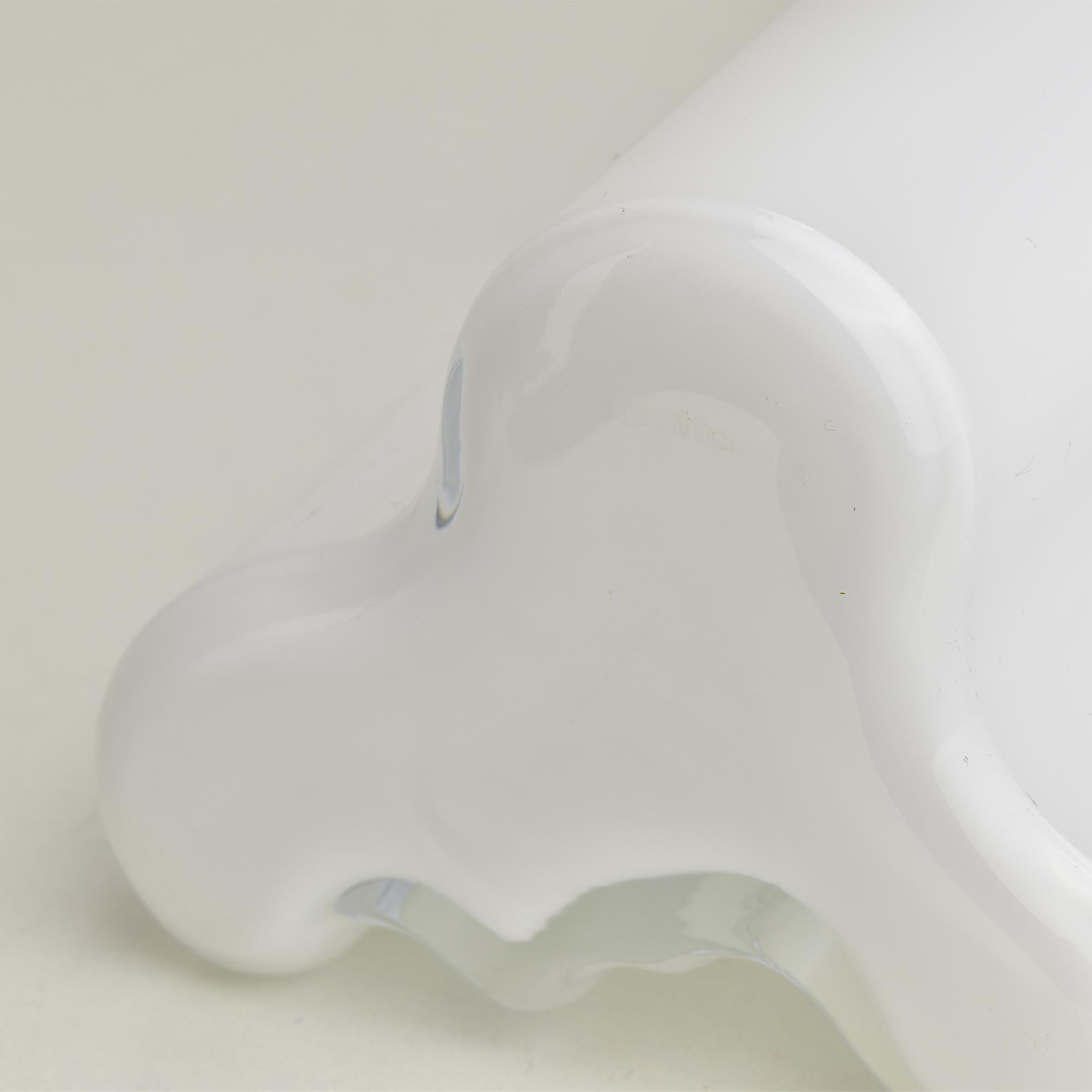 Alvar Aalto White Savoy Vase for Iittala, Iconic Finnish Glass Design 1