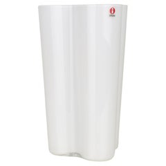 Alvar Aalto White Savoy Vase for Iittala, Iconic Finnish Glass Design