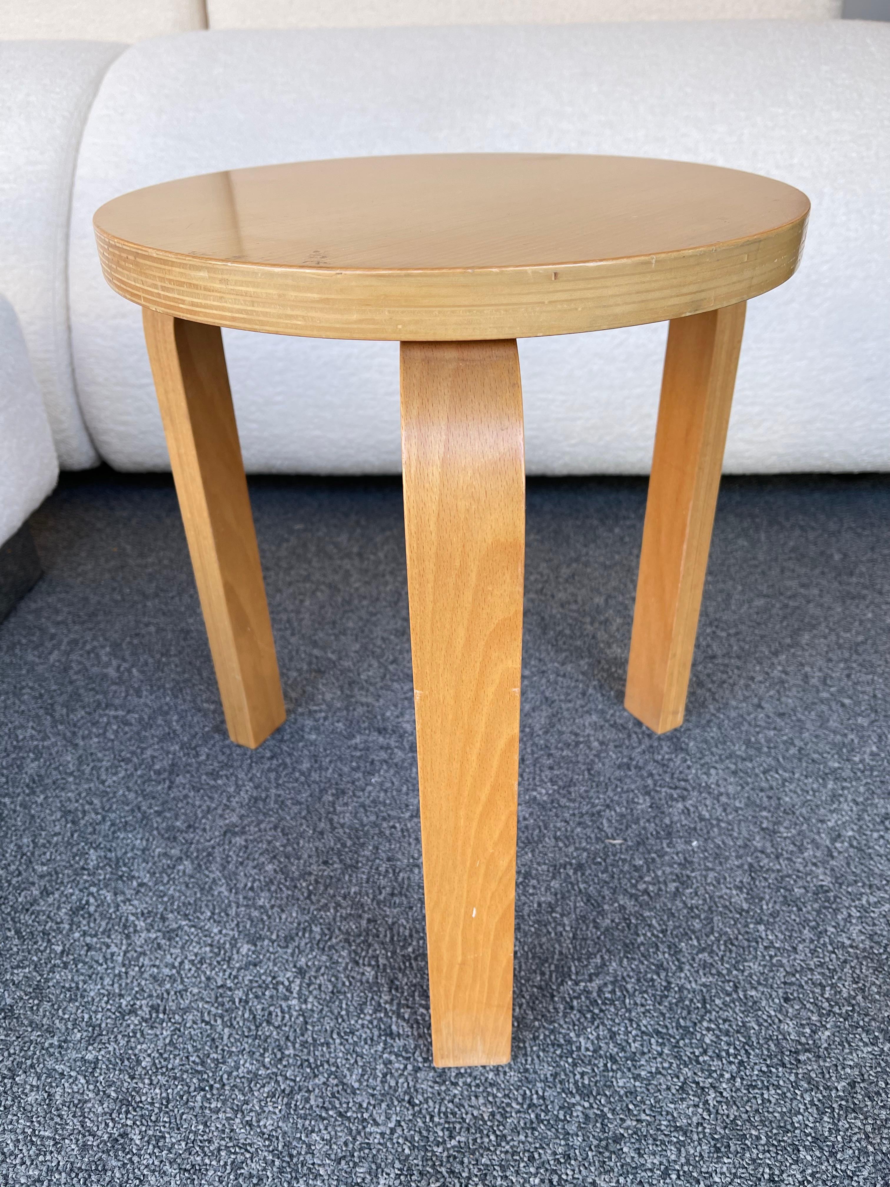 Wood birch stool or side table model 60 by Alvar Aalto, an old Artek edition produced and acquired by previous owner during the 1970s. Designed by Alvar Aalto in 1933.