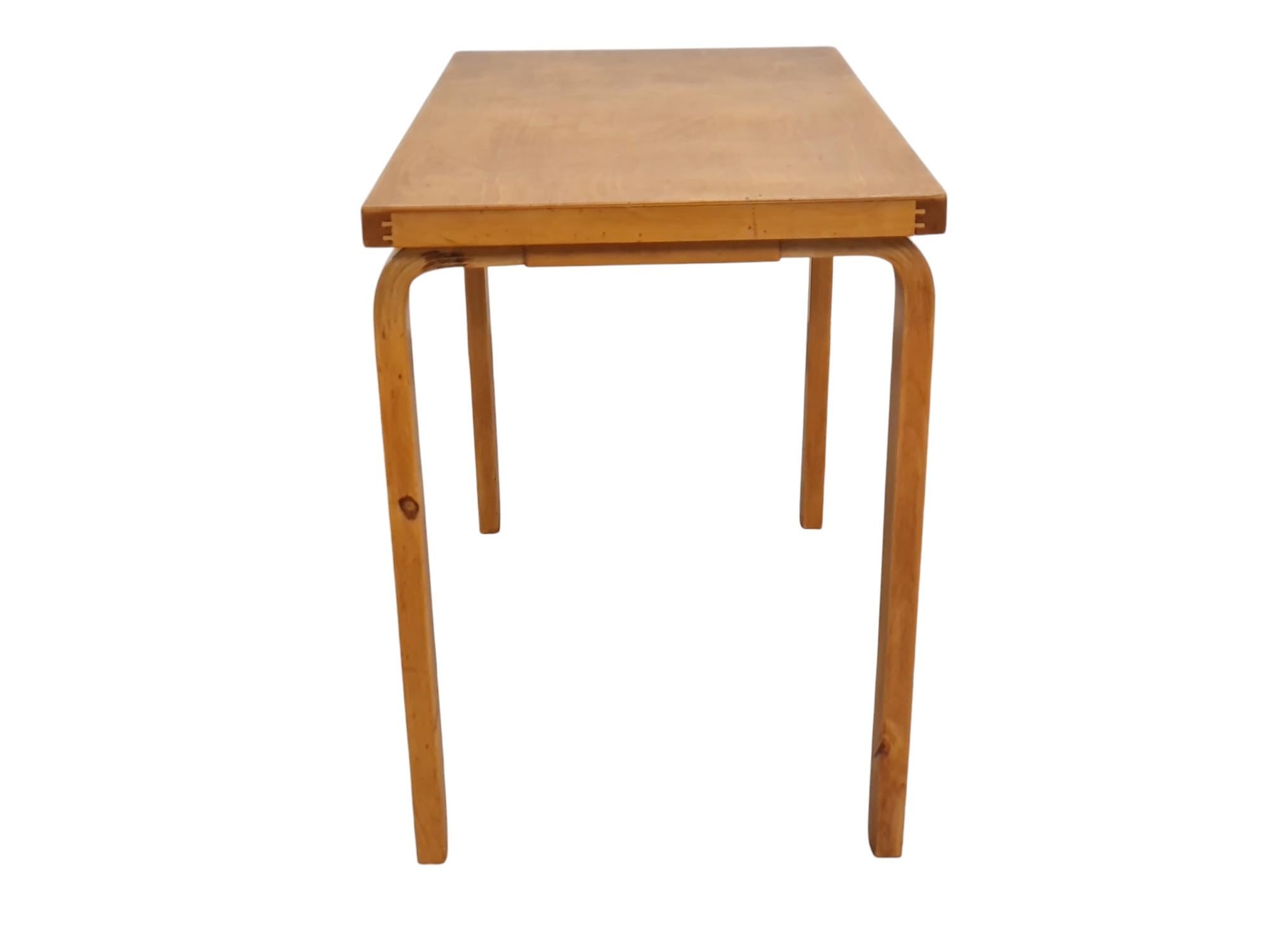 Alvar Aalto Writing Table Model K81 in Birch, Artek 1940s For Sale 7