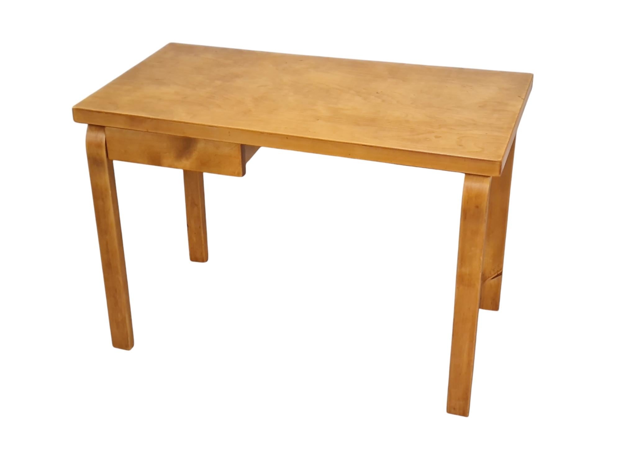 Alvar Aalto Writing Table Model K81 in Birch, Artek 1940s For Sale 9