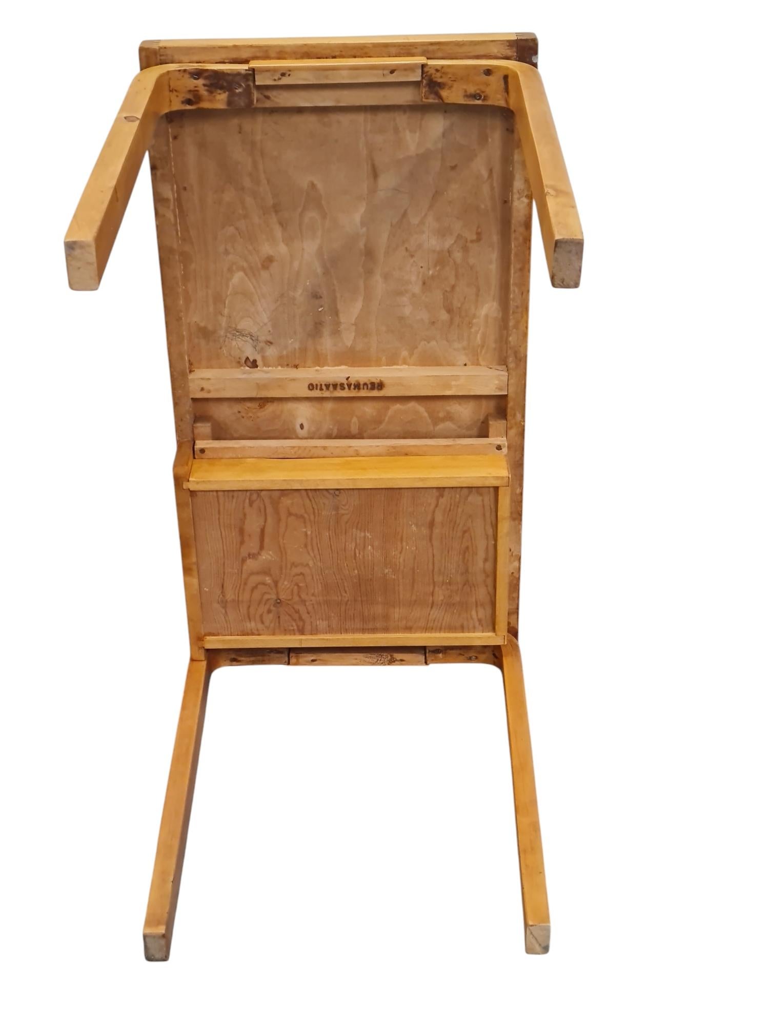 Alvar Aalto Writing Table Model K81 in Birch, Artek 1940s For Sale 1