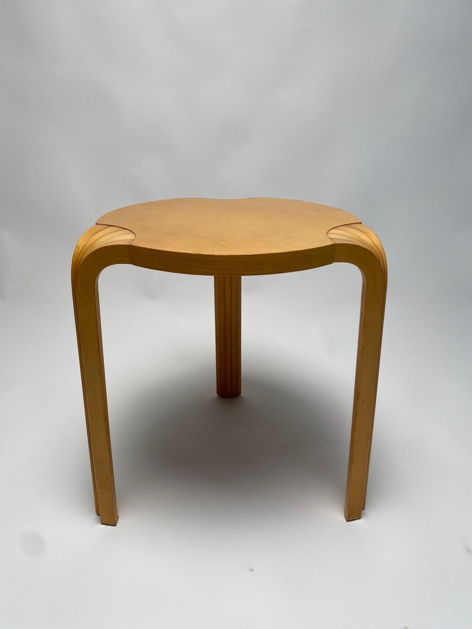 Alvar Aalto, Birch Stool, Model X600, by Artek, circa 1960s. 
A naturally colored Alvar Aalto' s X600 stool. It is one of the most iconic models of the famous Finnish architect and designer, which is characterized by the singular shape of the