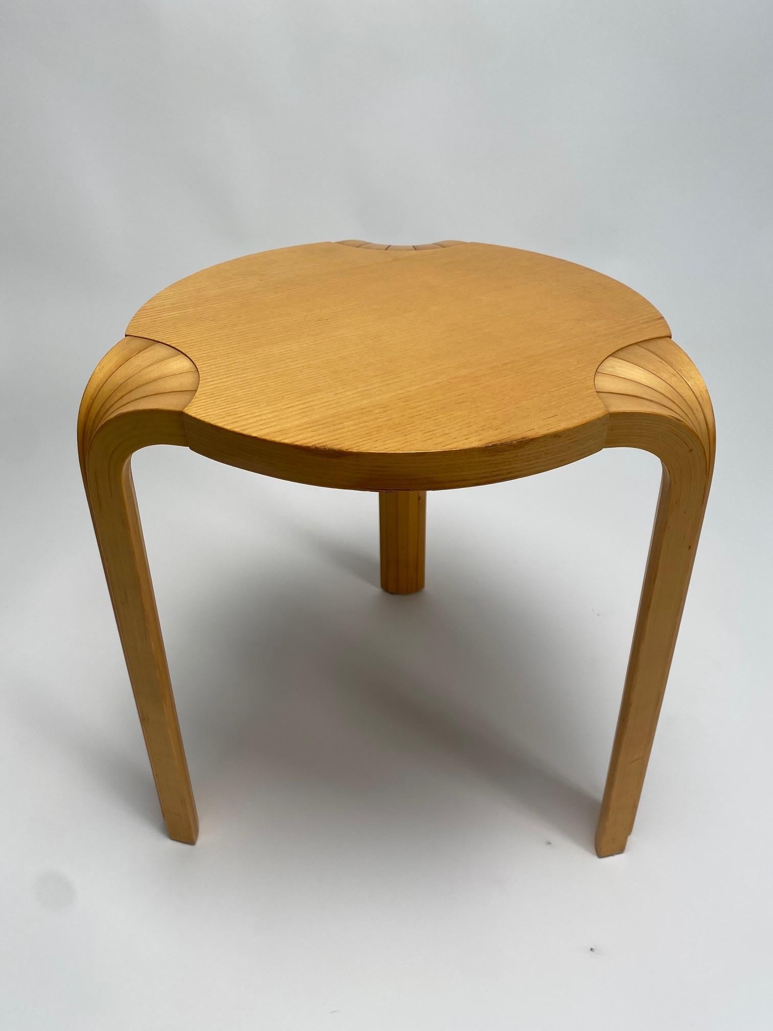 Alvar Aalto X600 Stool, Artek, 1960s In Good Condition For Sale In Argelato, BO