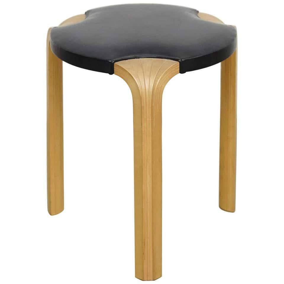 Alvar Aalto X602 Stool for Artek, circa 1950 For Sale 3