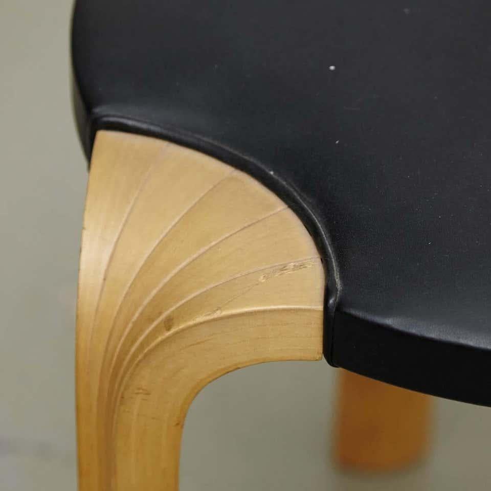 Alvar Aalto X602 Stool for Artek, circa 1950 For Sale 1